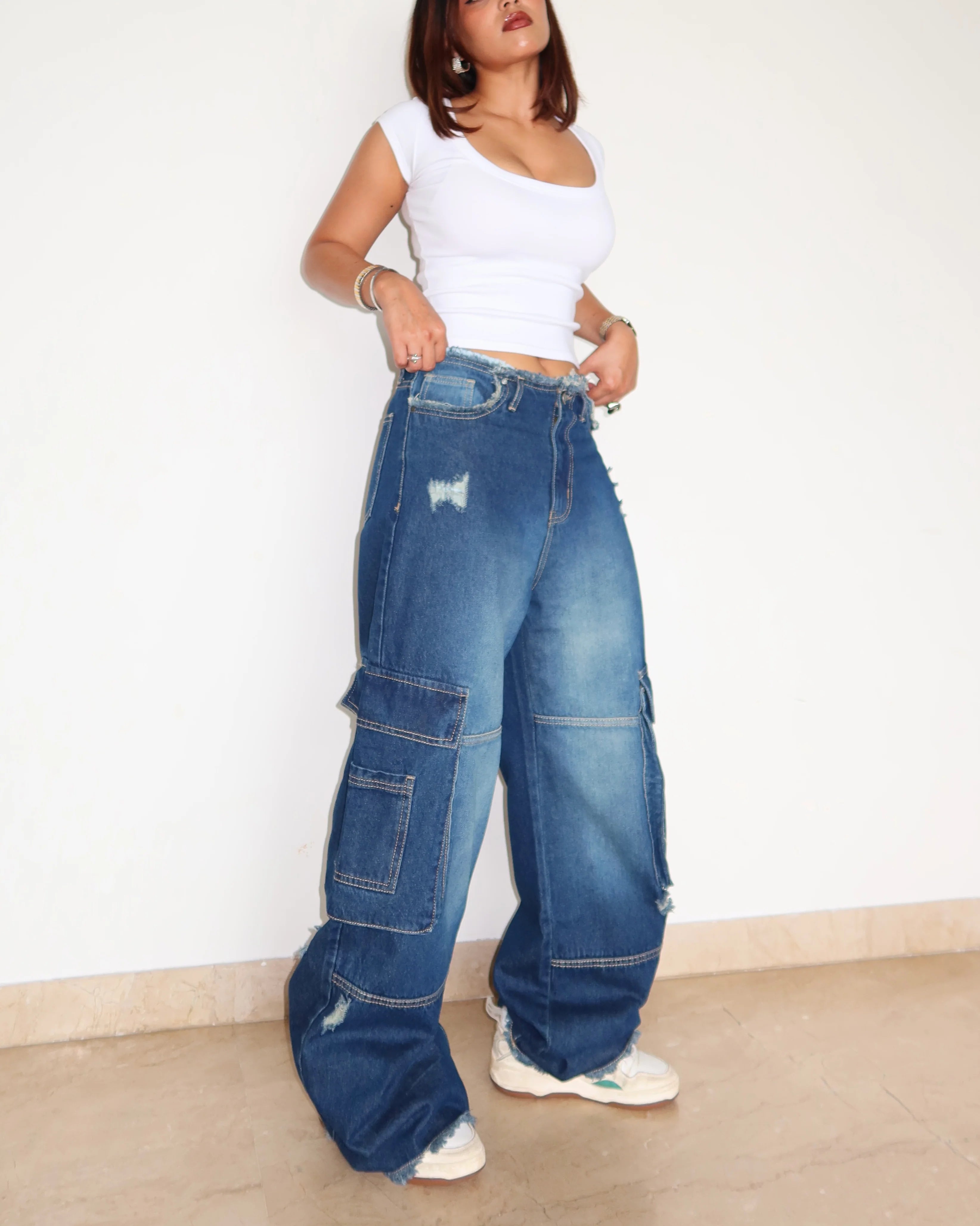 Deep Blue Distress Cargos