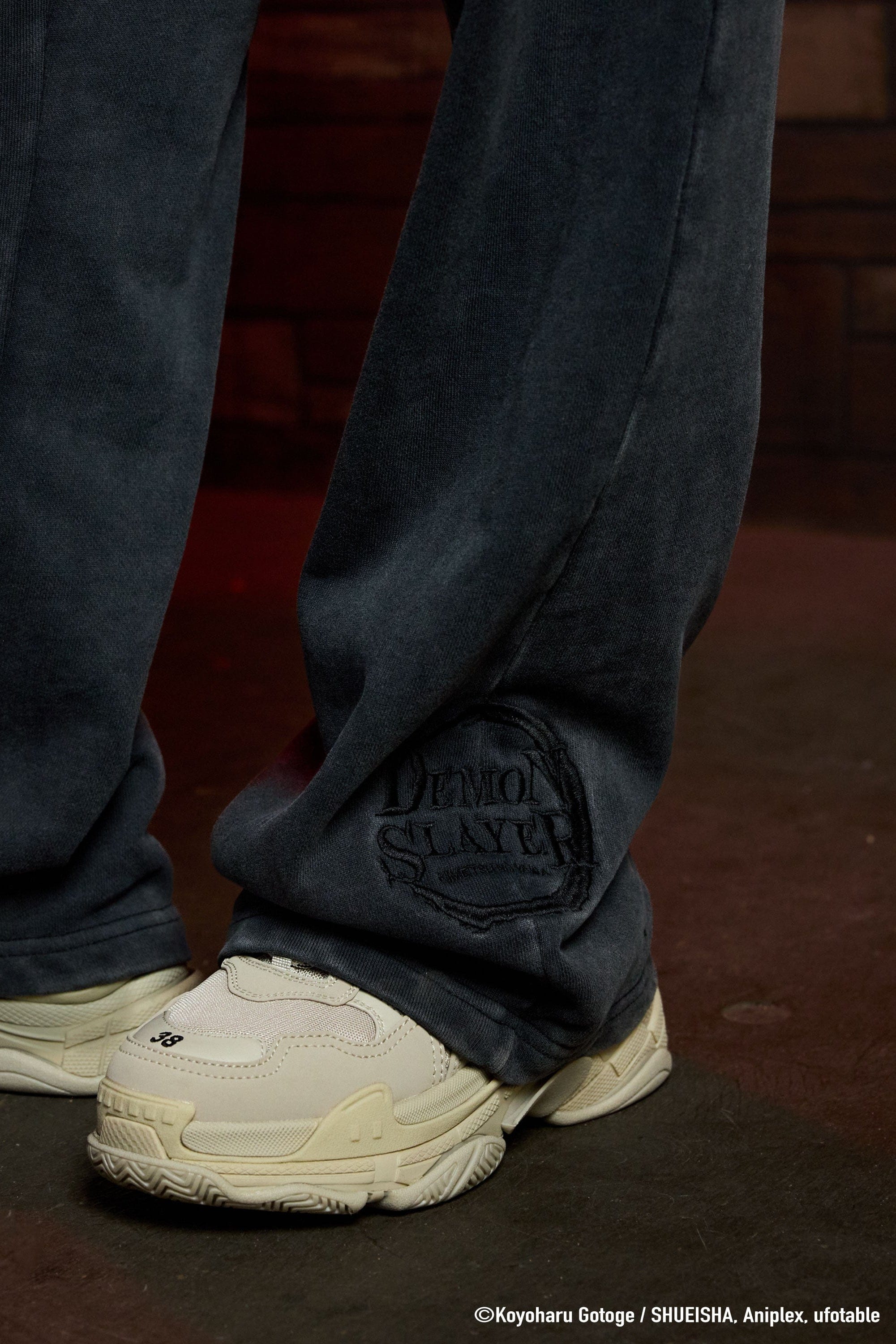 W2242 - Demon Slayer: Kimetsu no Yaiba - Joggers