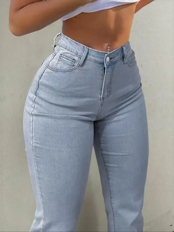 Kardashian-style women's high-waisted flare jeans, a sexy, stretchy, and comfortable pair of trousers.