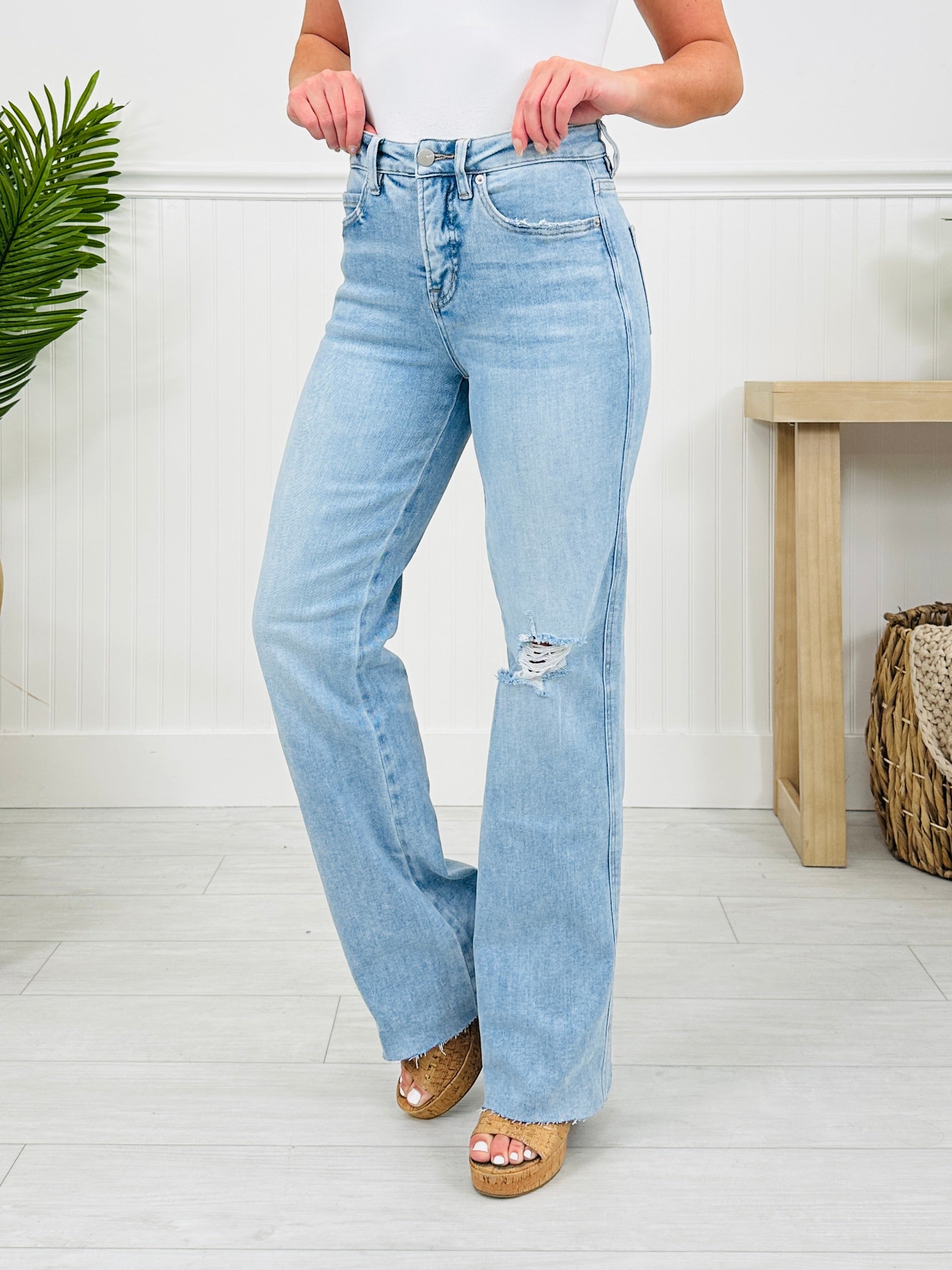 MOCO Exclusive Just Like That Wide Leg Jeans