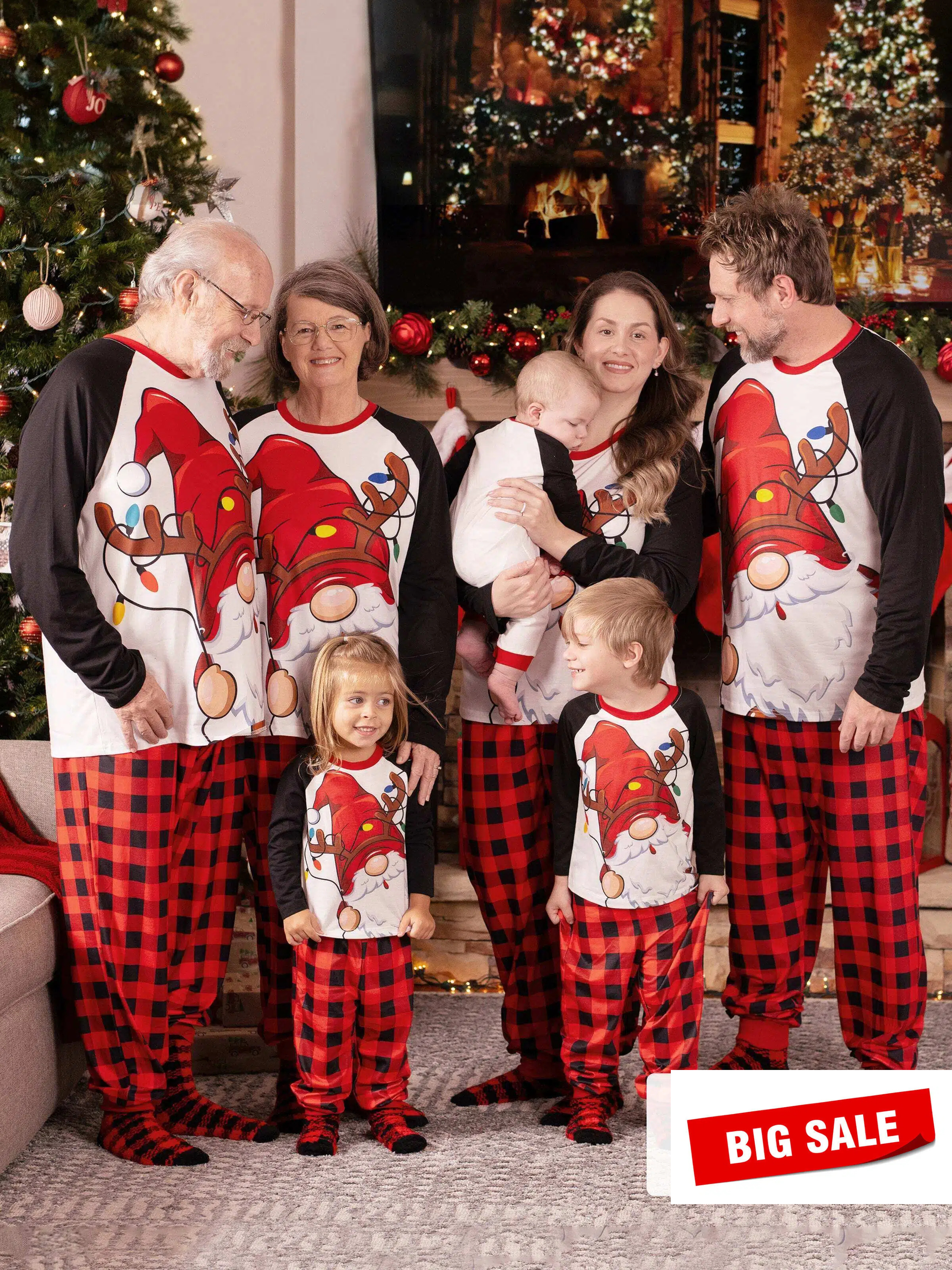Christmas Family Matching Santa Print Raglan Sleeves Pajamas Sets with Christmas Socks (SGS Certied Safety) Red