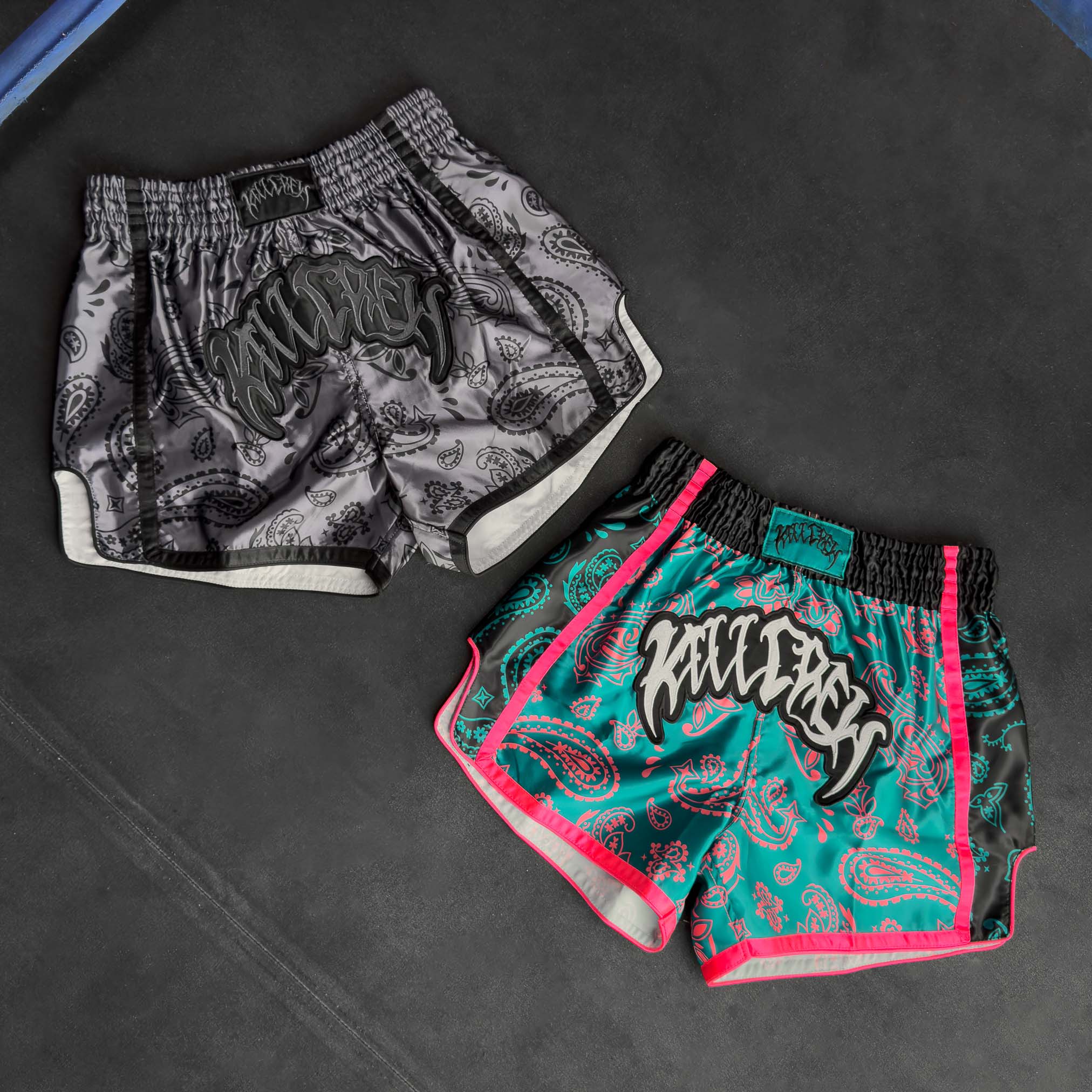 BANDANA FIGHT SHORTS - BLACKOUT