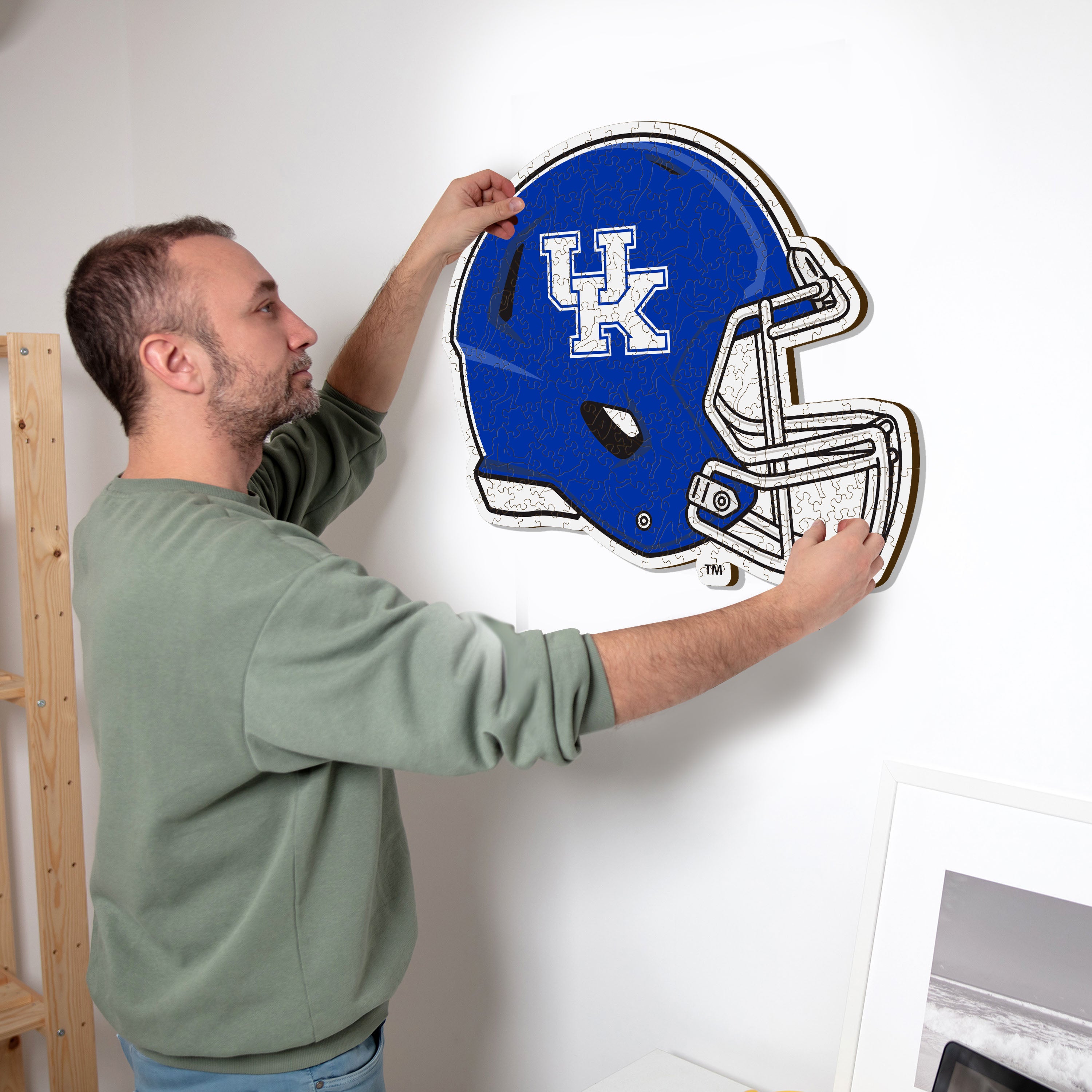 University of Kentucky Helmet - Wooden Puzzle