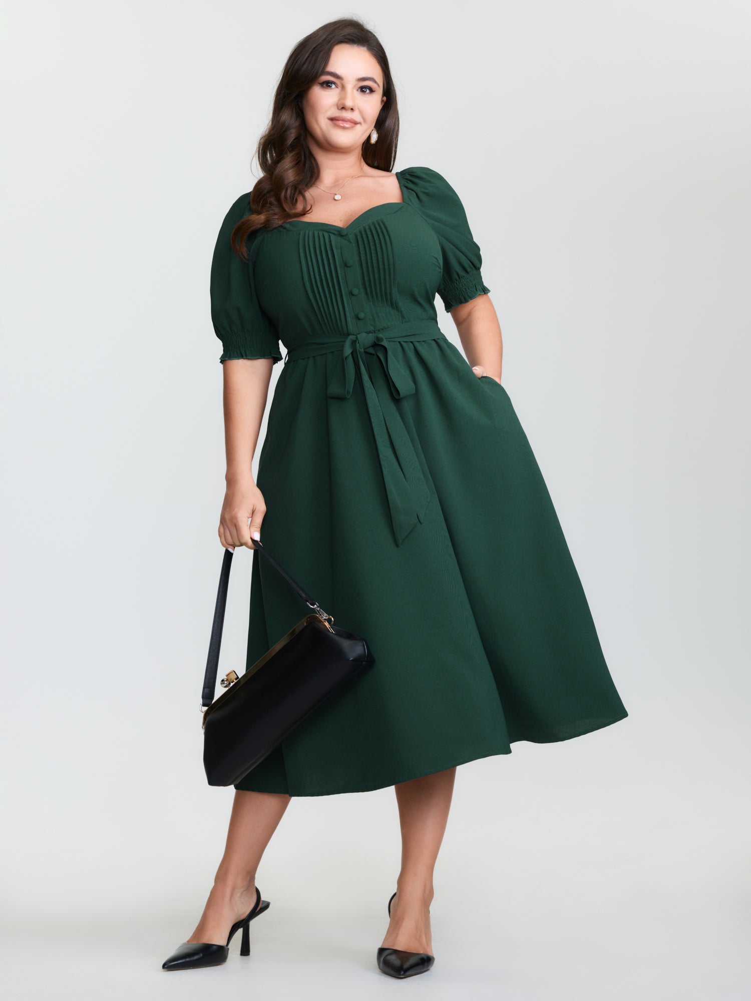 Plicated Detail Sweetheart Neck Pockets Belted Midi Dress