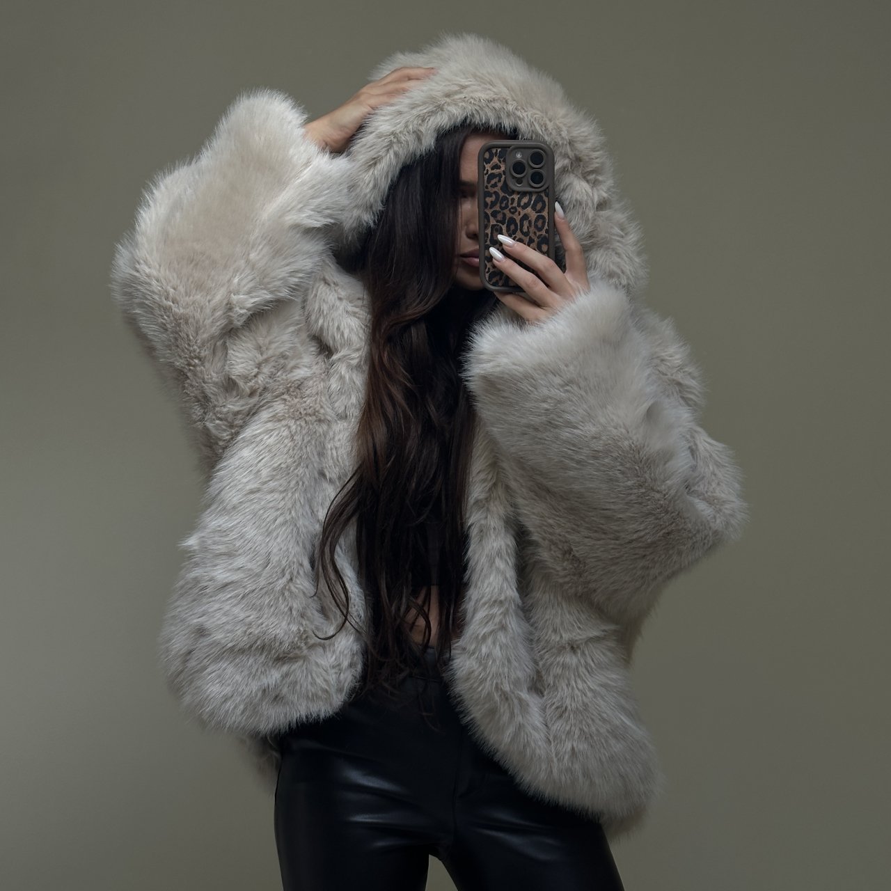 Clearance Sale*Women's Luxurious Faux Fur Coat: Natural Warmth, Timeless Style