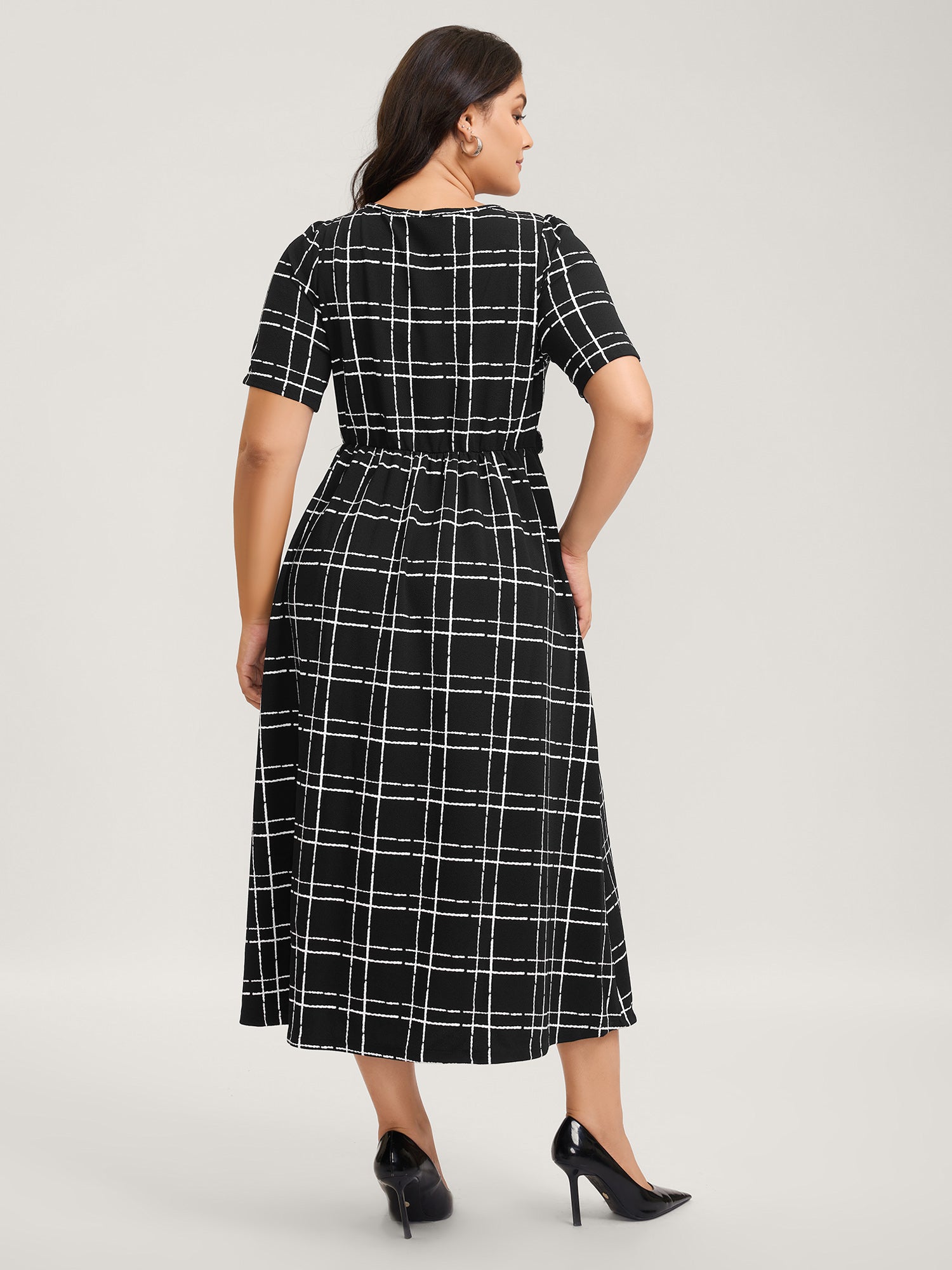Grid Print Knit Belted Midi Dress