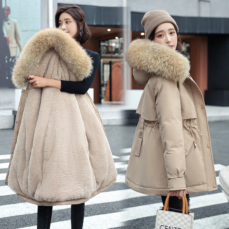 Women's winter coat with loose hood and thick synthetic fleece