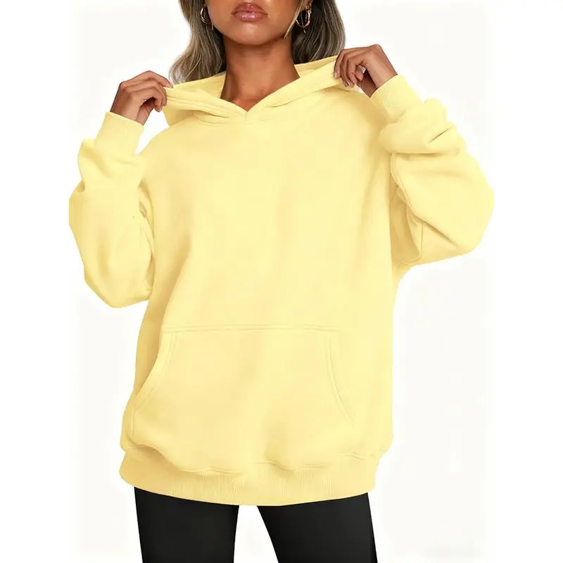 Women's loose-fitting hooded sweatshirt, a comfortable and warm winter sweater, and a stylish autumn top.