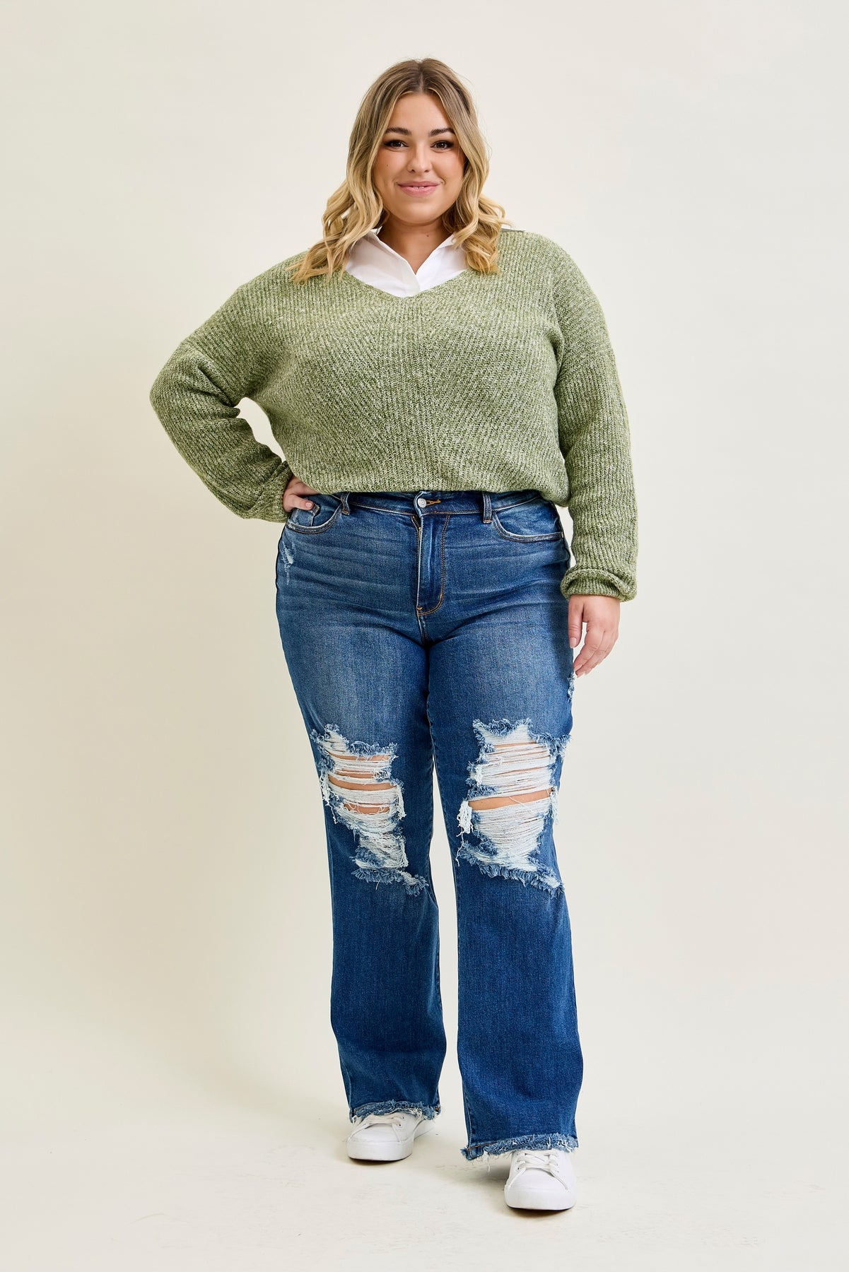 Brett Distressed Dad Jeans - PLUS