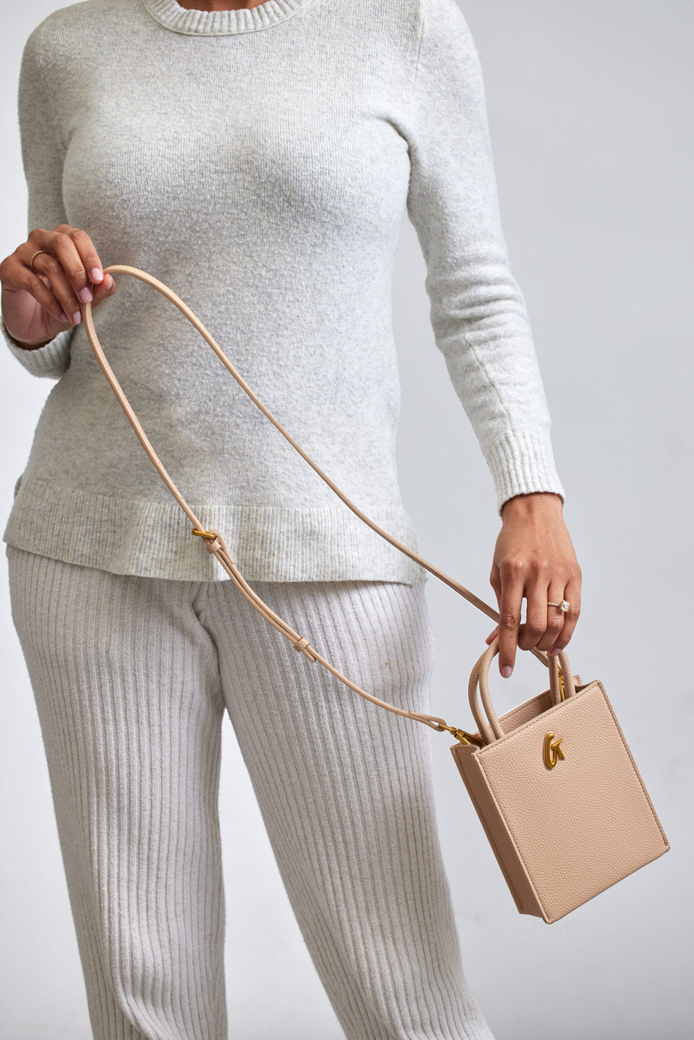 MINI PEBBLE TOTE - NUDE