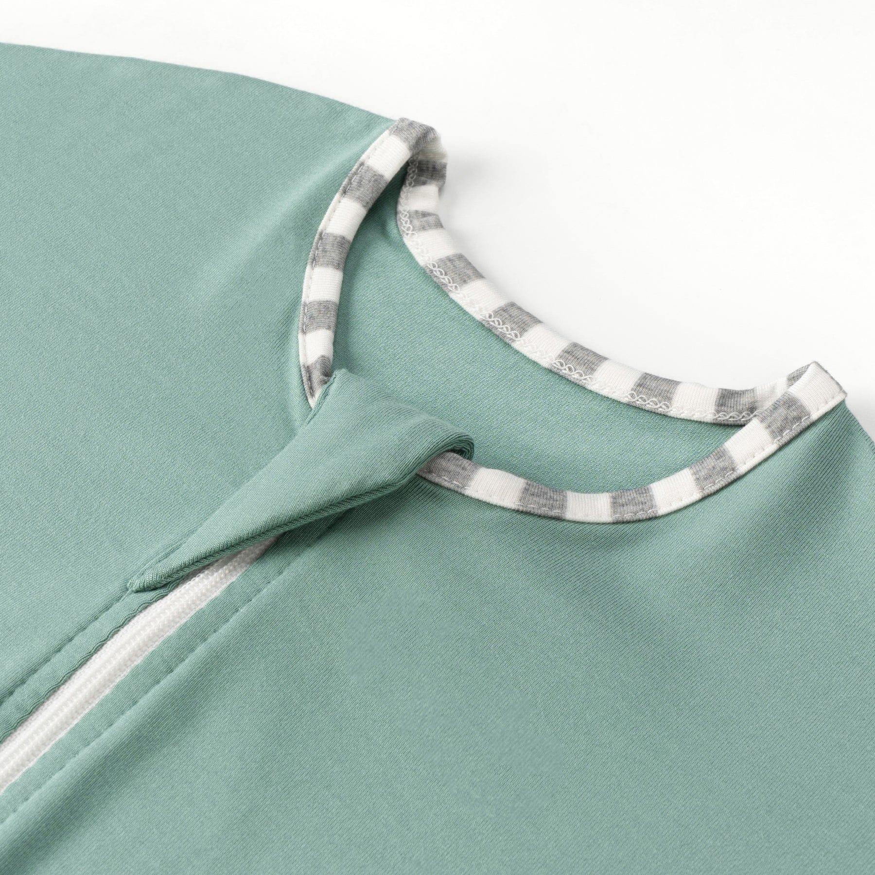 1.0 Tog Shark-Fin Transition Swaddle