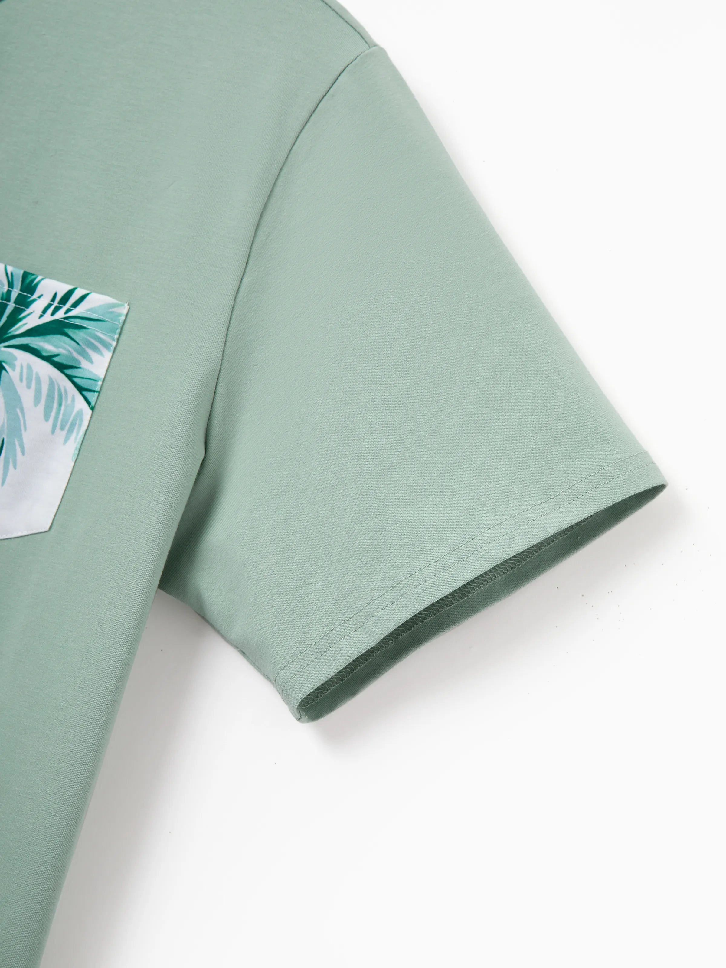 Family Matching Tropical Print Outfits Mommy & Me Tank Dress & Dad/Kids Cotton T-Shirt Set
 Green