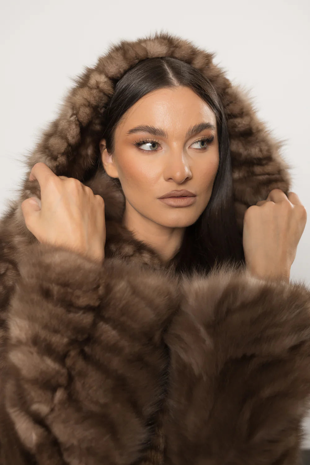 Haină din Blană Naturală de Zibelina, cu Glugă, Femei, Sable Brown 433