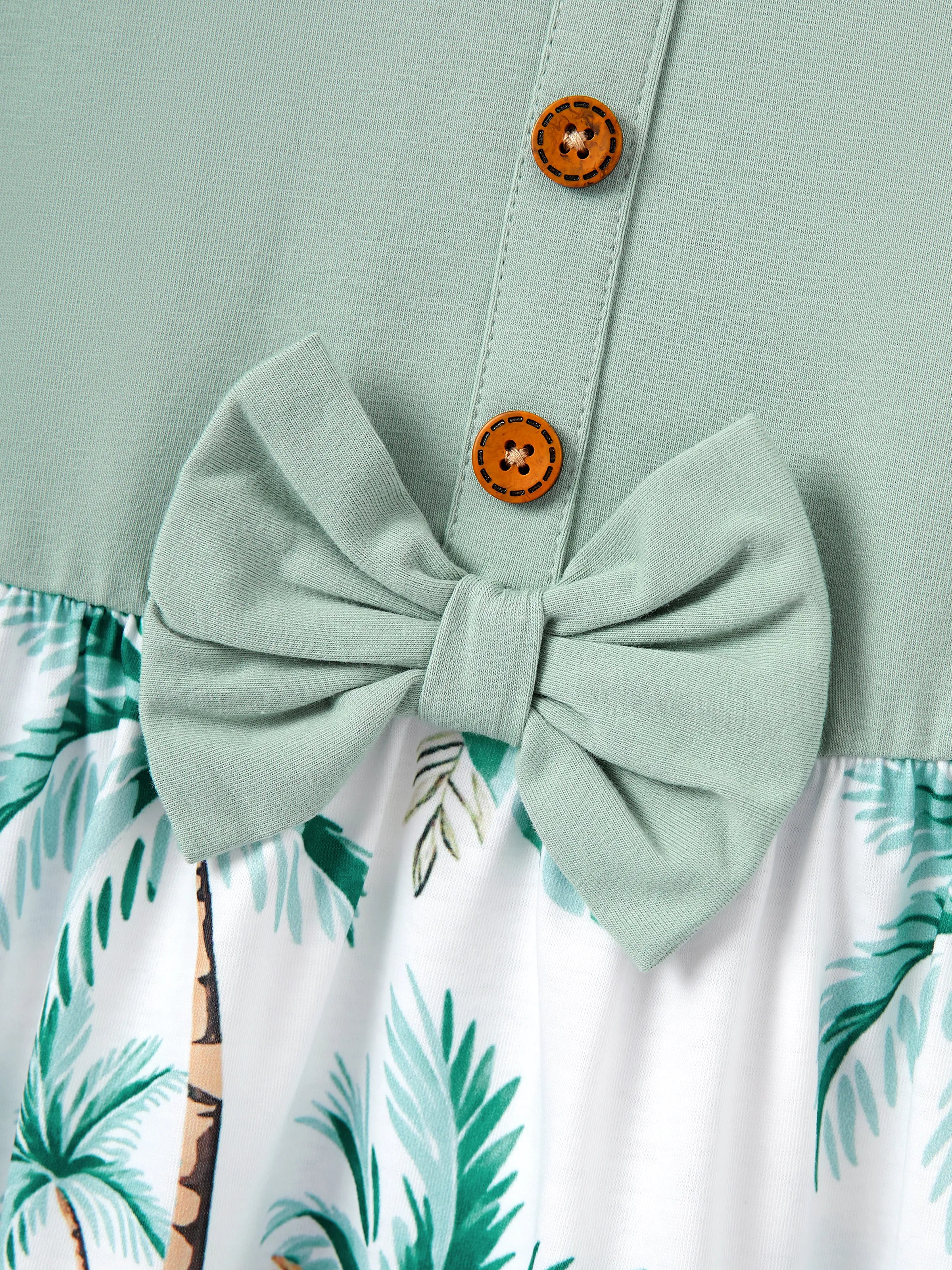 Family Matching Tropical Print Outfits Mommy & Me Tank Dress & Dad/Kids Cotton T-Shirt Set
 Green