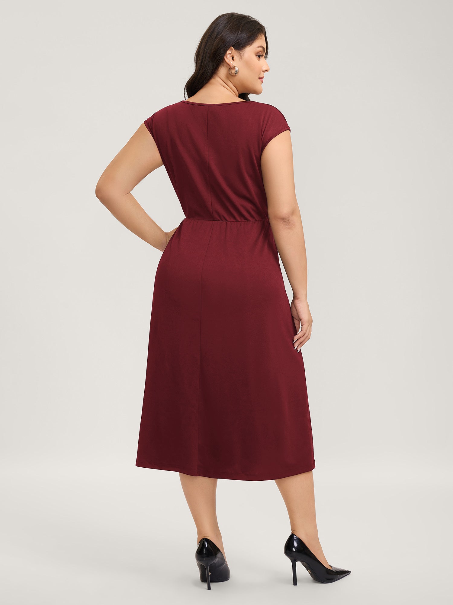 Stretchy Waist Pleated Midi Dress