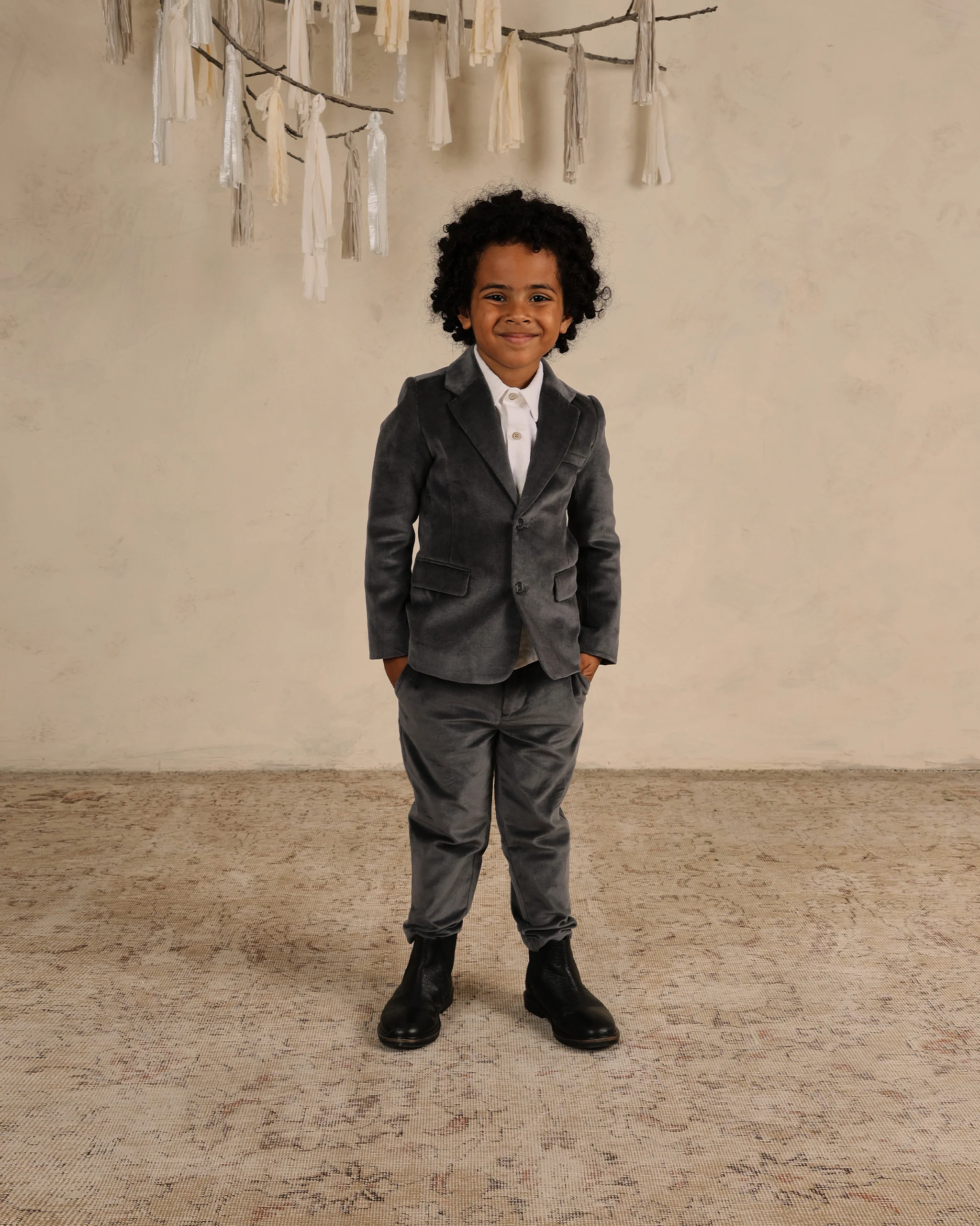 Sebastian Pant || Midnight