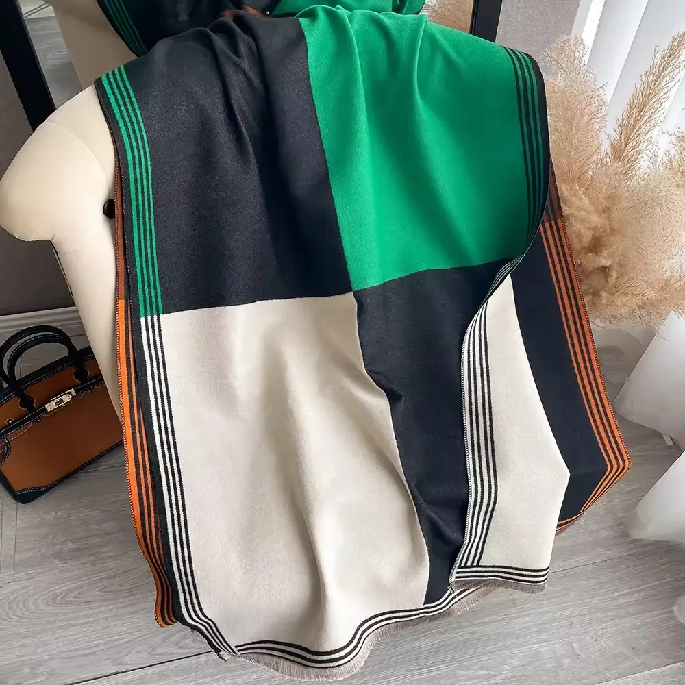 Women's Colorblock Tassel Decor Scarf