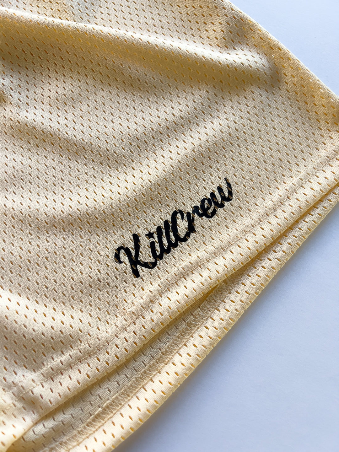VENTED MESH SHORTS SCRIPT - CREAM / BLACK