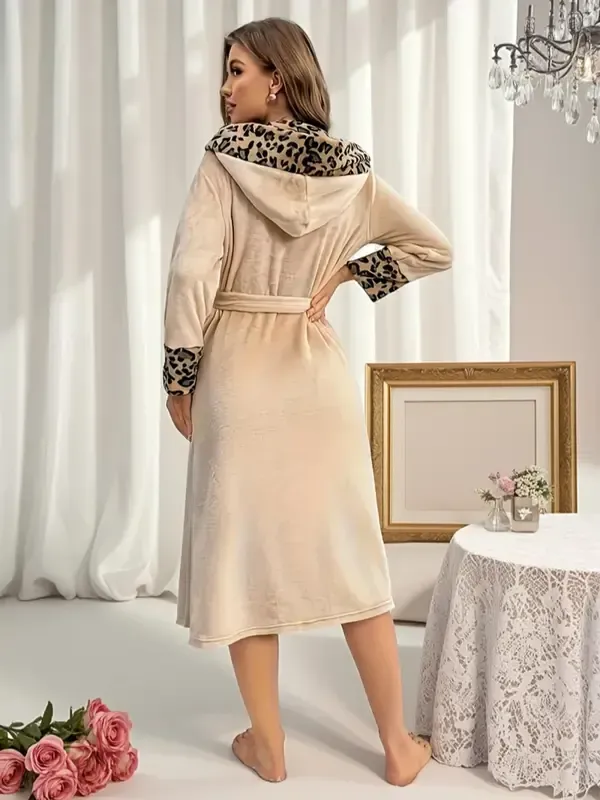 Women's Leopard Print Warm Bathrobe