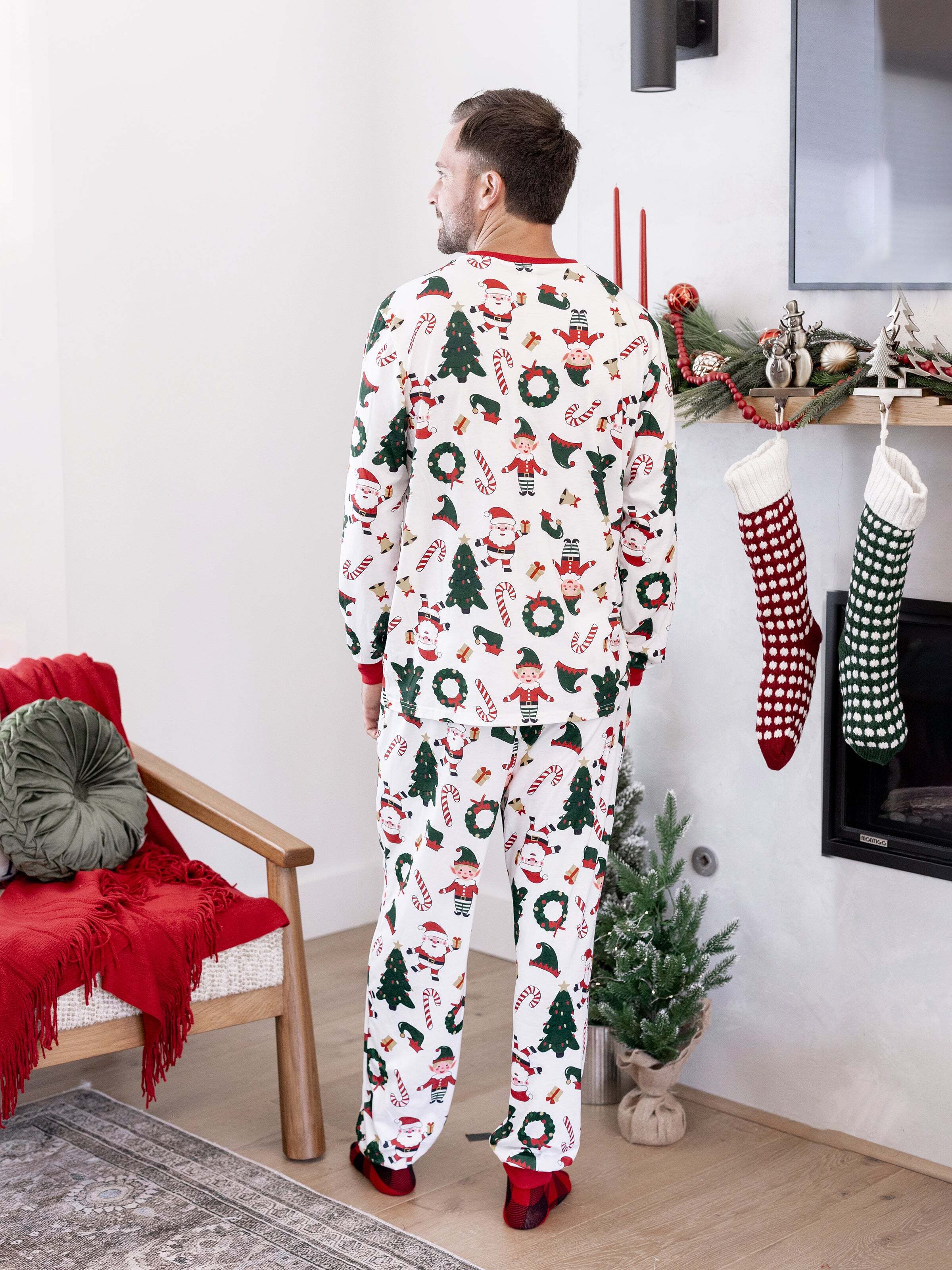 Christmas Matching Family Pajamas Set Santa Claus and Christmas Tree Print Long-sleeve PJS with Christmas Socks White