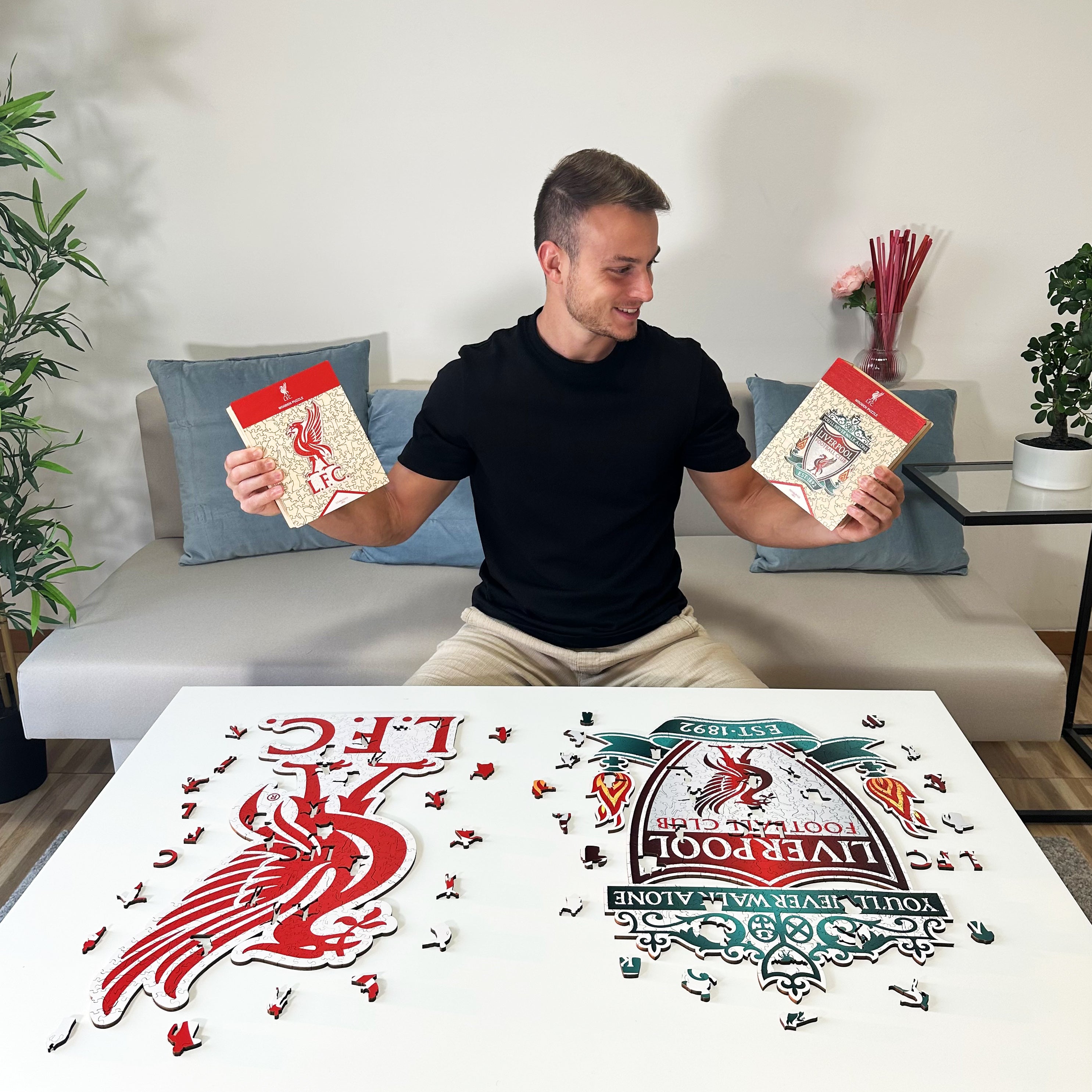Liverpool FC® Logo - Wooden Puzzle