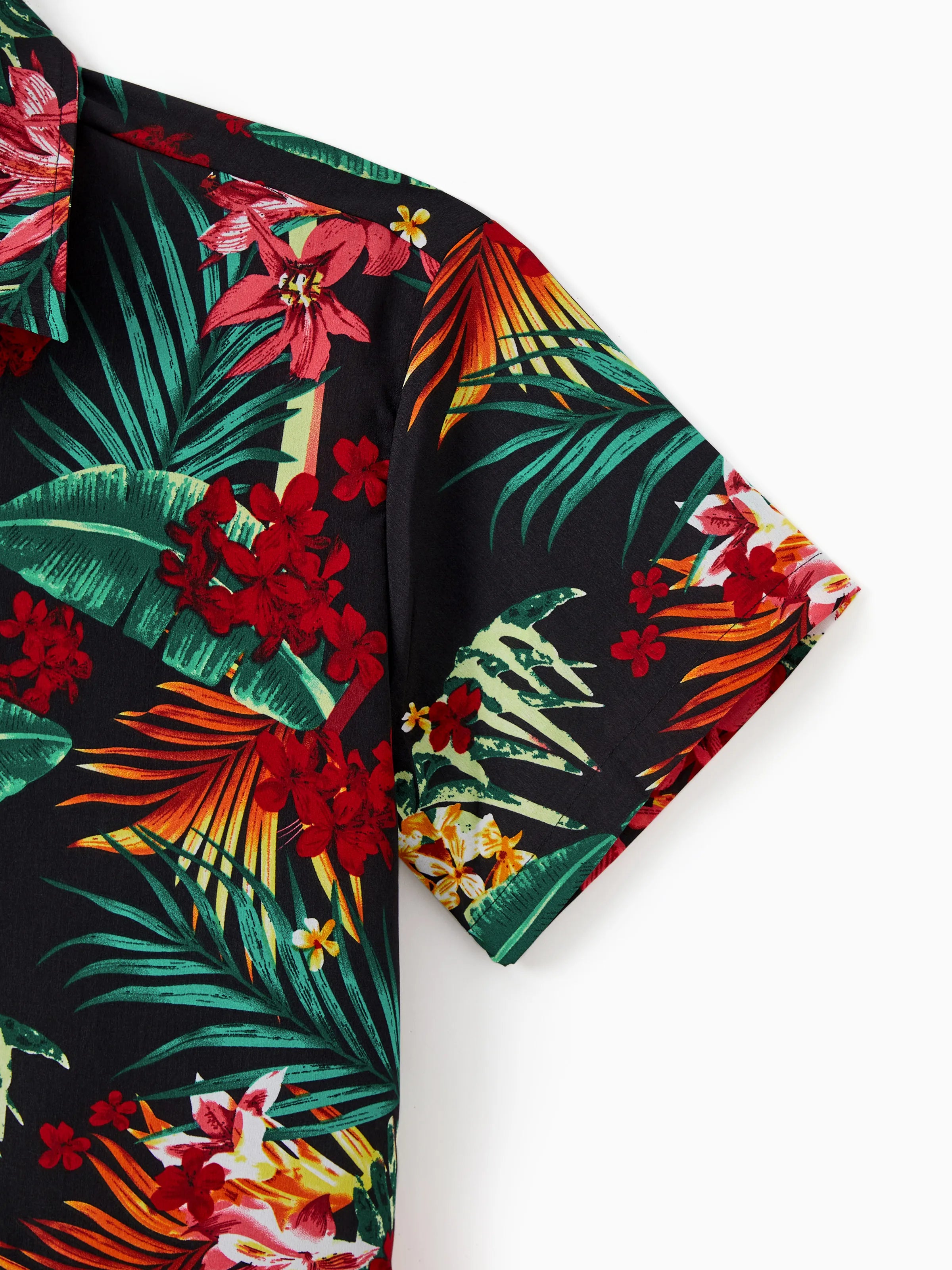 Family Matching Allover Plant Floral Print Halterneck Dresses and Short-sleeve Shirts Sets Black