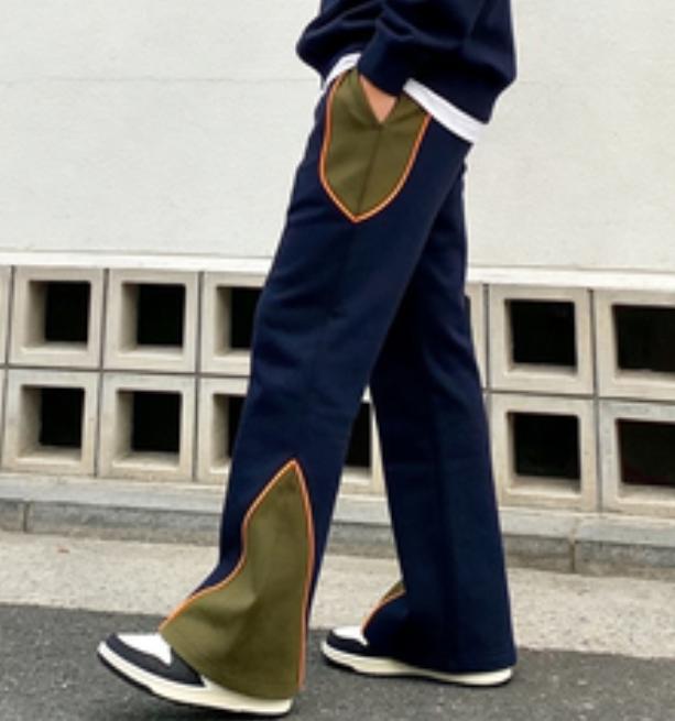 BOOTCUT DAILY SWEATPANTS - Contrast Detail Staple