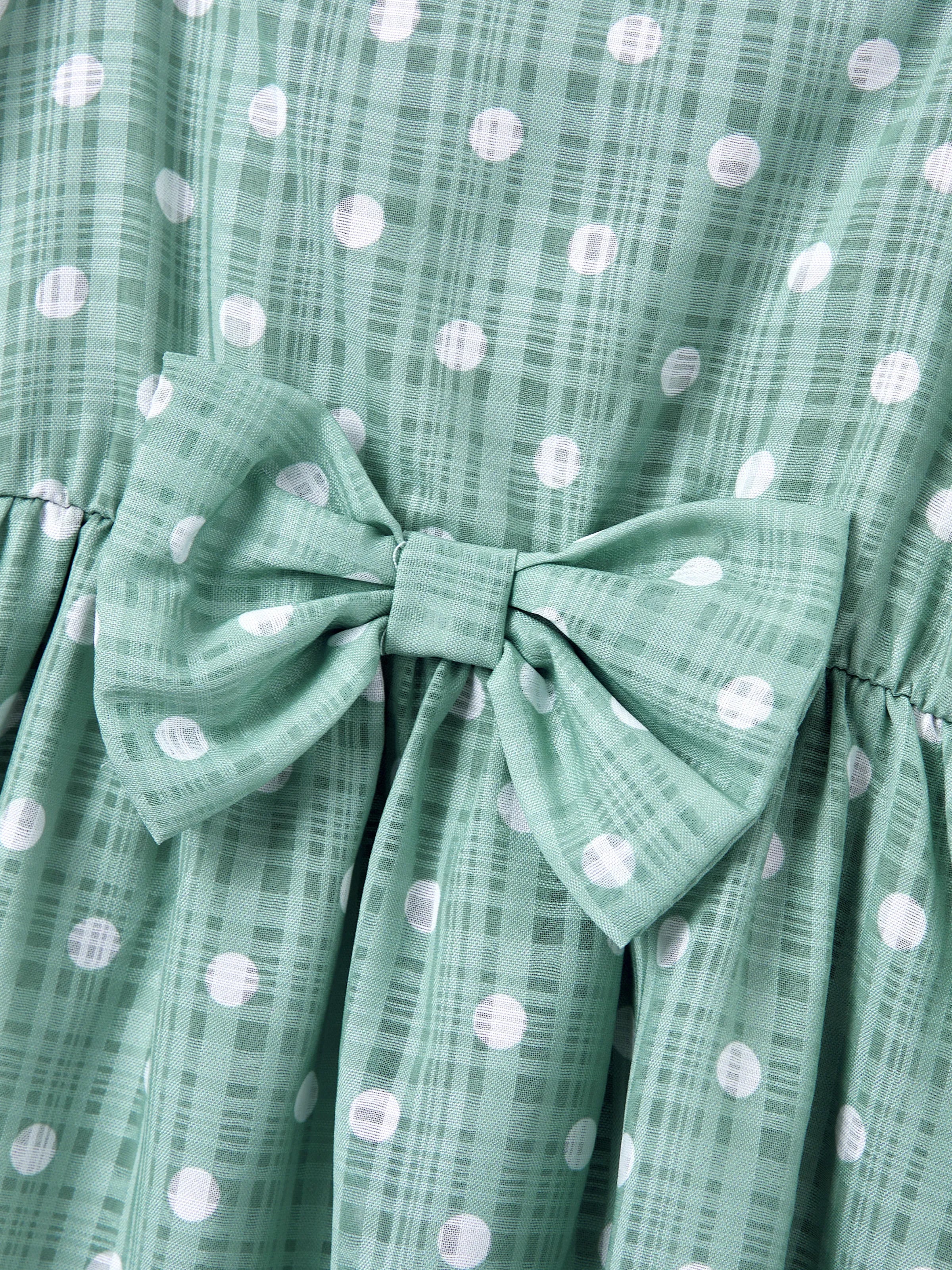 Family Matching T-Shirt & Dress Set Polka Dot Puff-sleeve Dress for Mom, Daughter & Baby, Color Block Cotton Tee for Dad & Son, Perfect for Family Outings & Photos Light Green