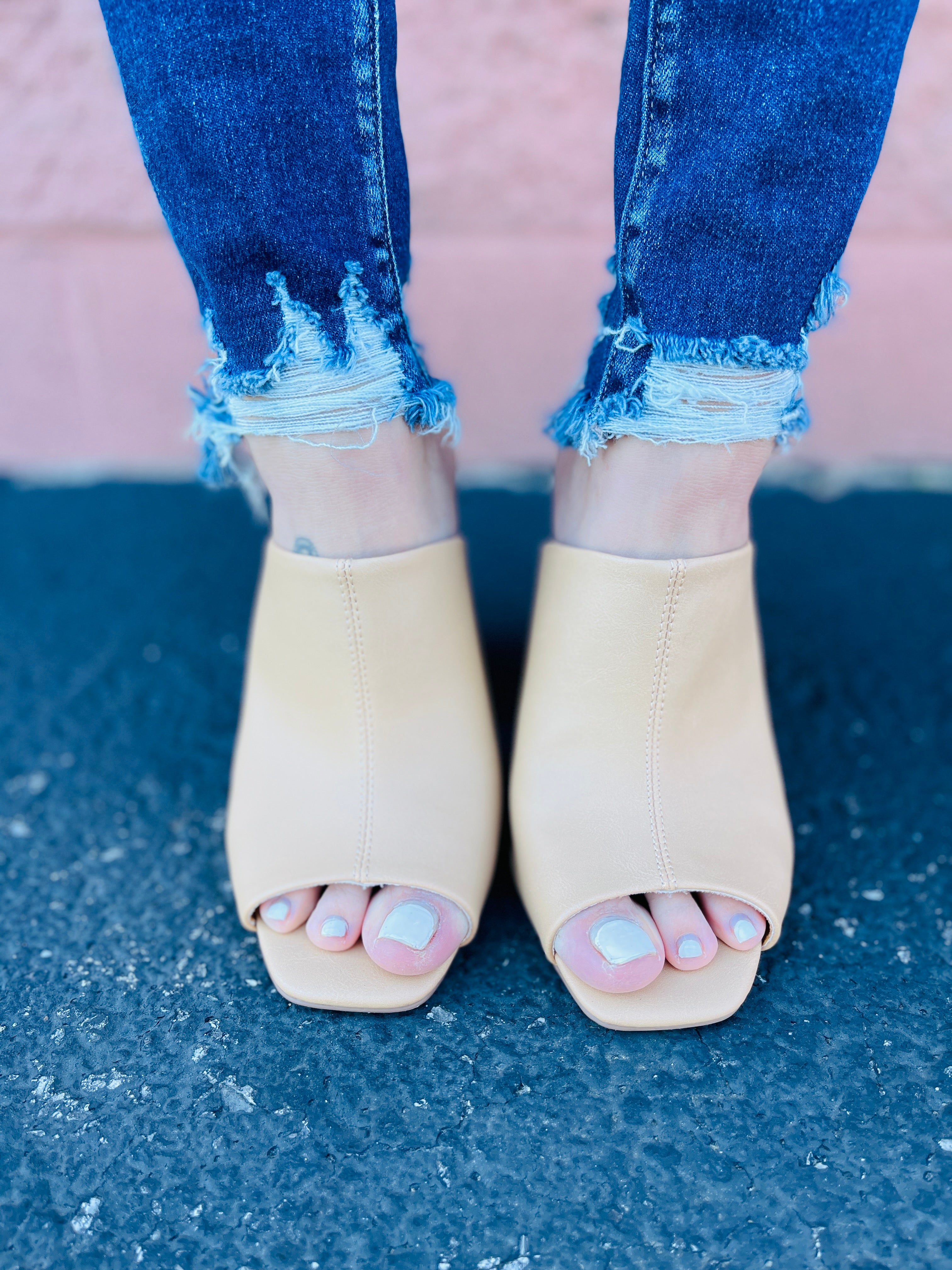 DOORBUSTER! I Like Big Button Fly Skinny Jeans