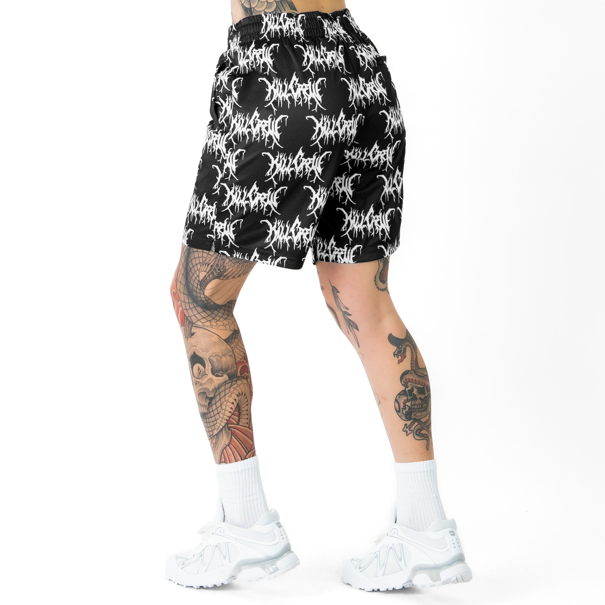 RELAXED CUT SHORTS ALL OVER - BLACK / WHITE