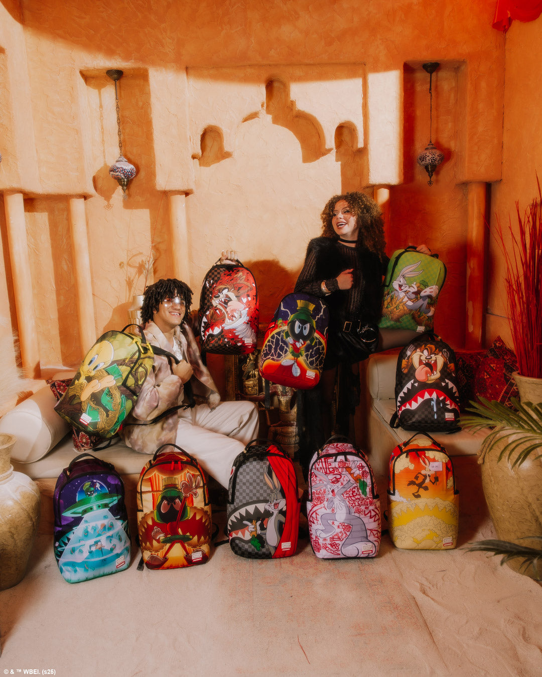 LOONEY TUNES BUGS BUNNY WASUP BACKPACK