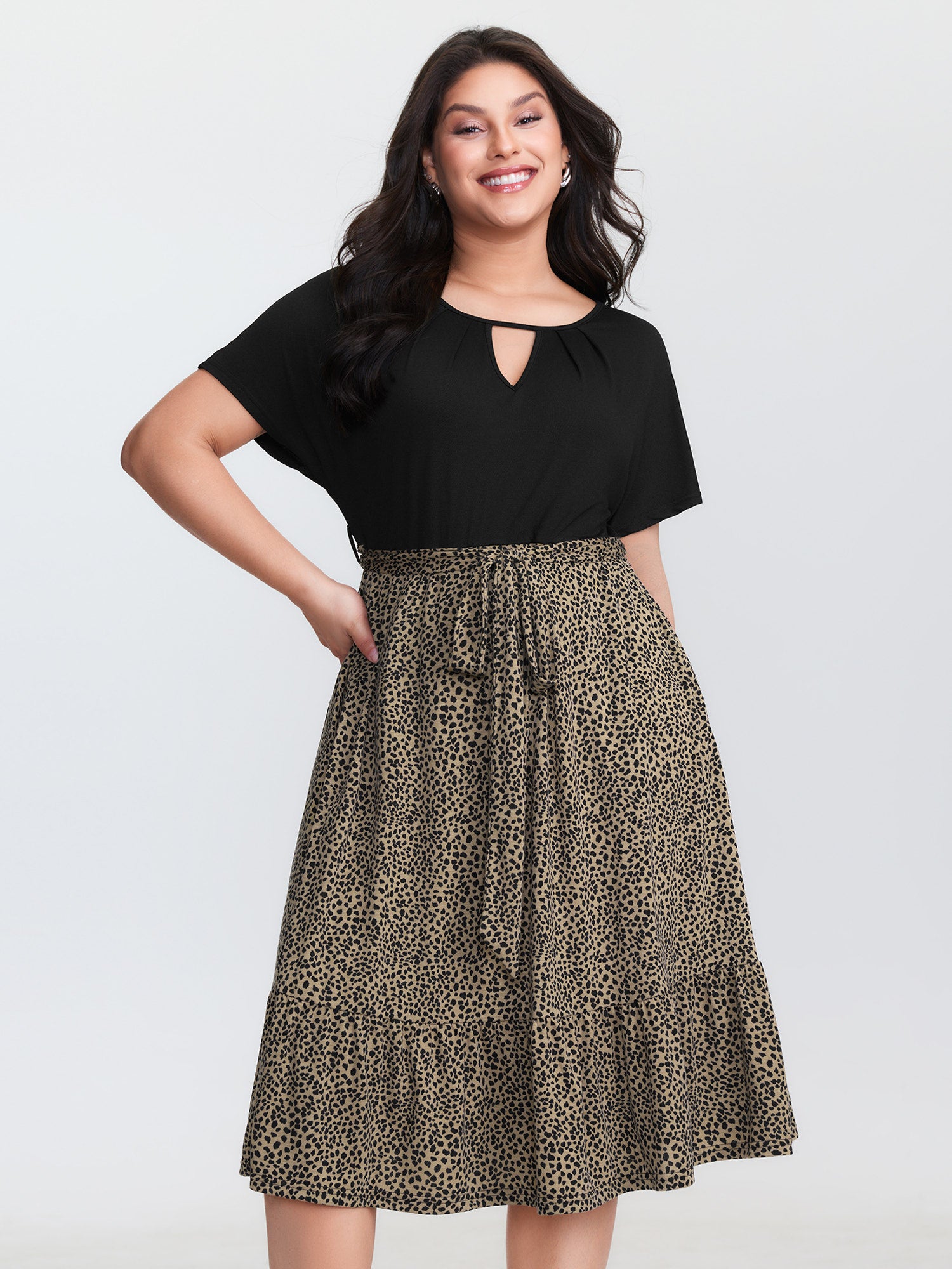 Leopard Print Contrast Cut-Out Neckline Midi Dress