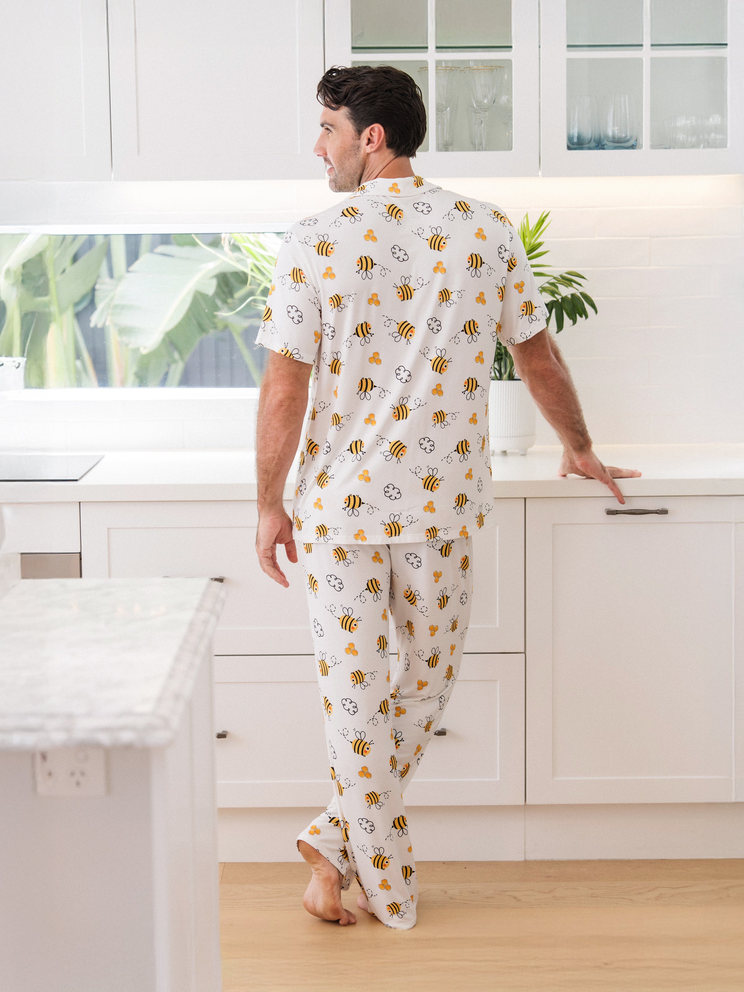 Family Matching Bamboo Pajamas Soft Bamboo Viscose PJs for Men Women Kids Toddler, Cute Bee Print Sleepwear with Short Sleeve Top and Long Pants White