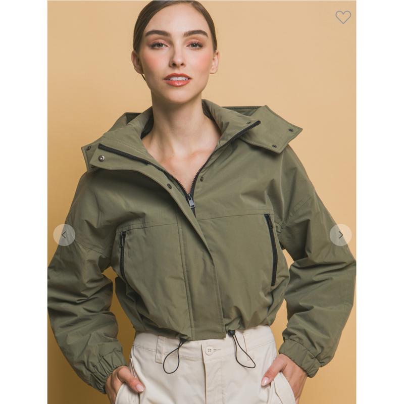 Cozy & Stylish Hooded Jacket – Perfect for All Seasons & Every Adventure