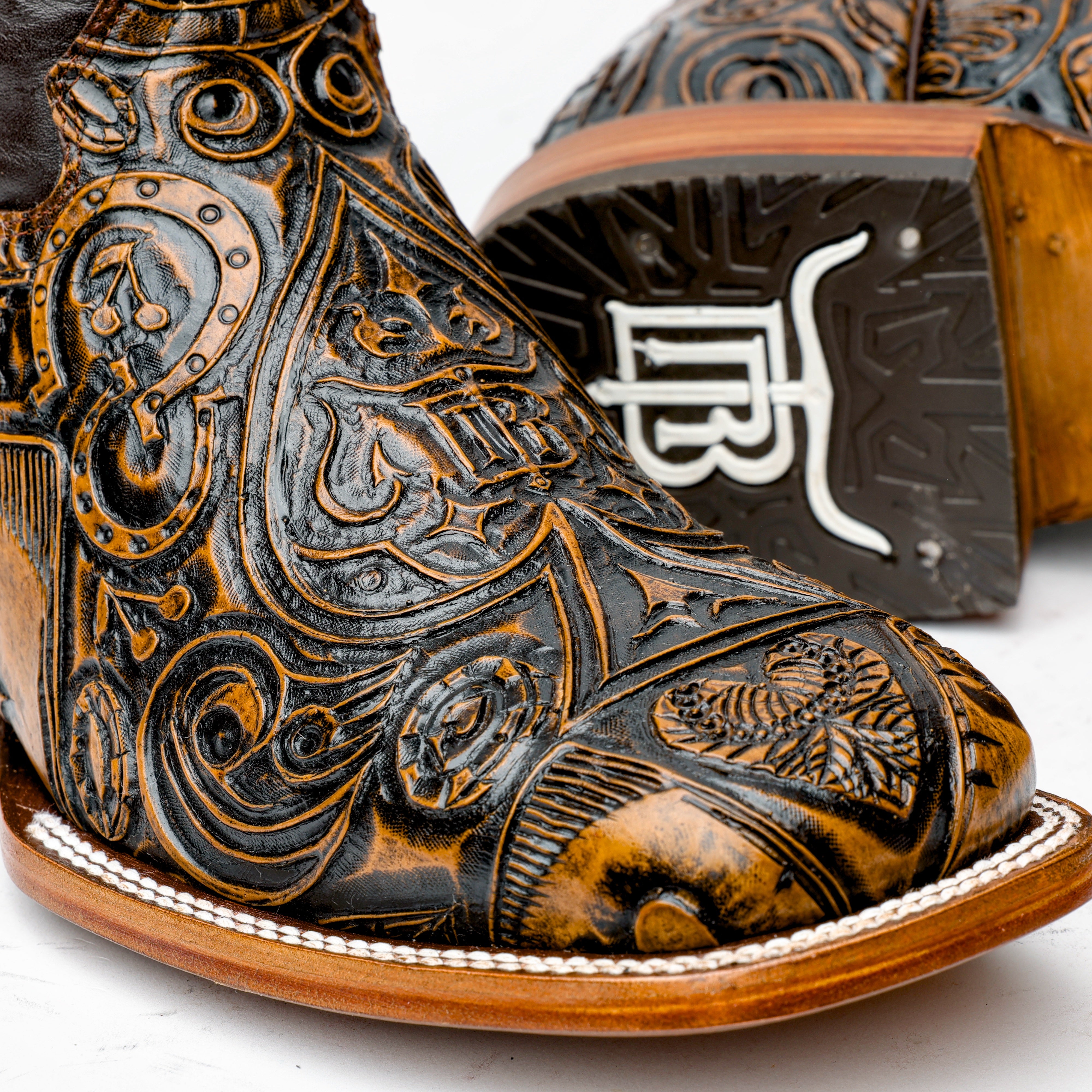 Ace Of Spades Brown - Square Toe