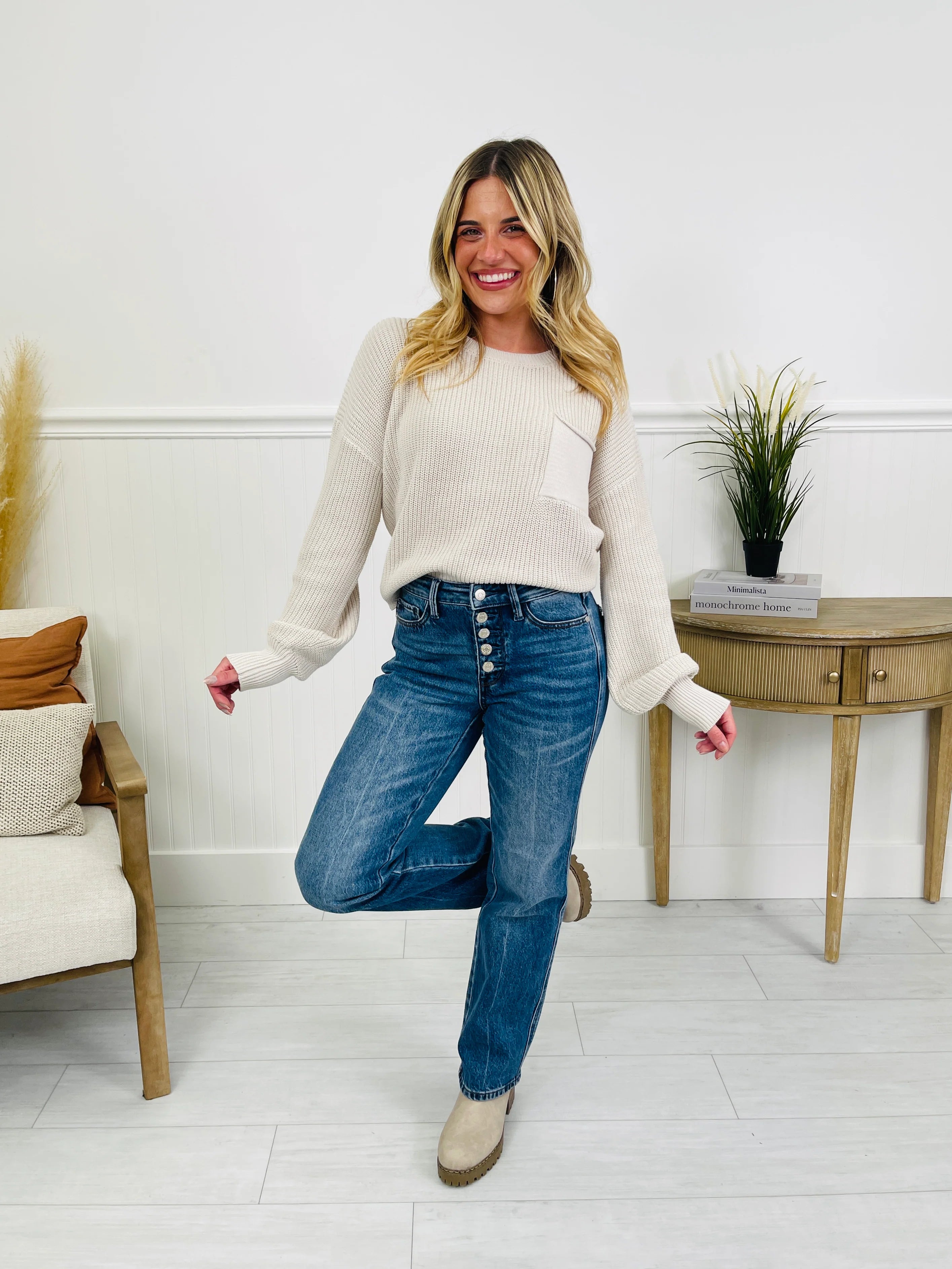 Judy Blue Cute As A Button Rigid Magic Slim Straight Jeans