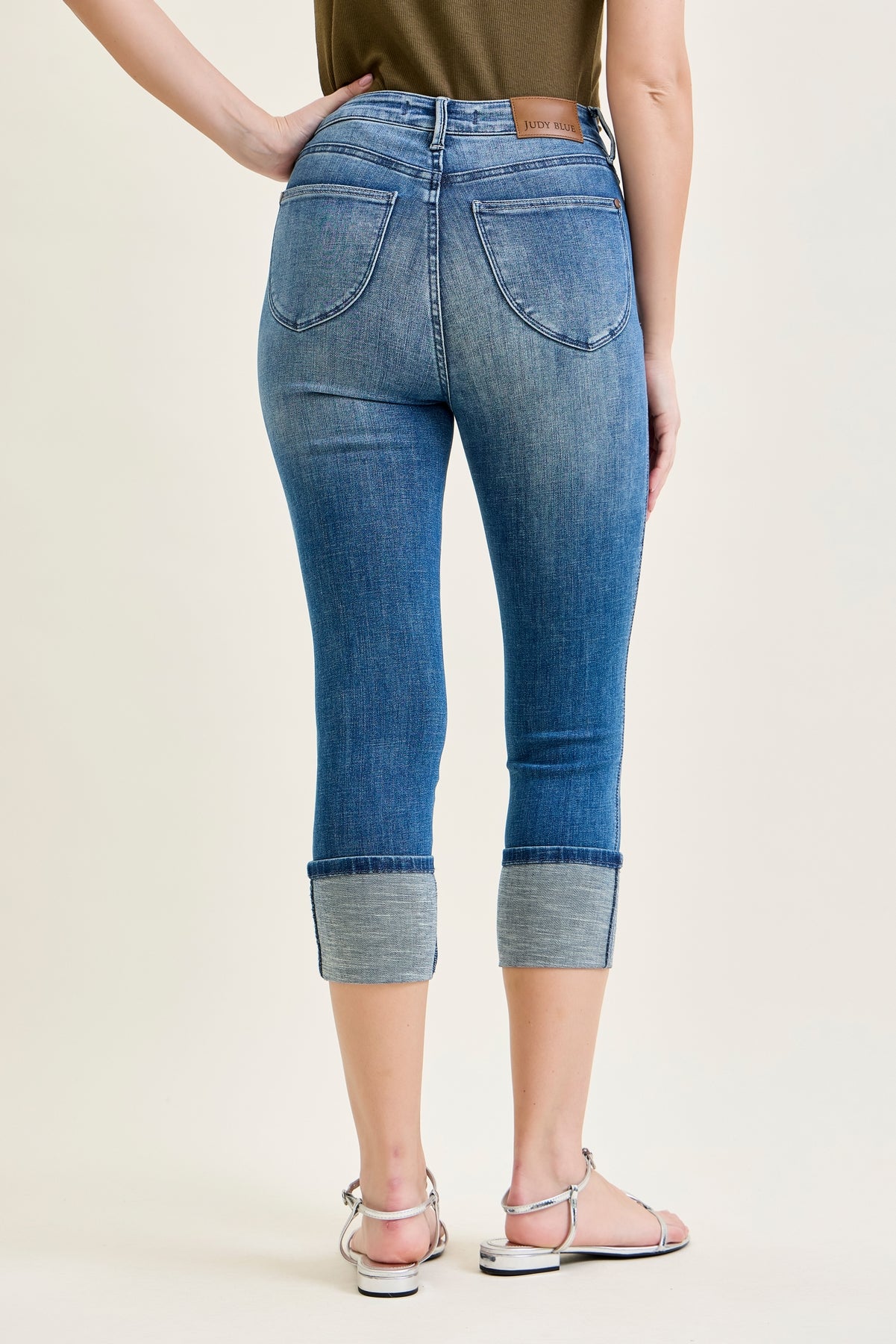 Kayla High Rise Tummy Control Back Shield Pockets & Cuff Capri