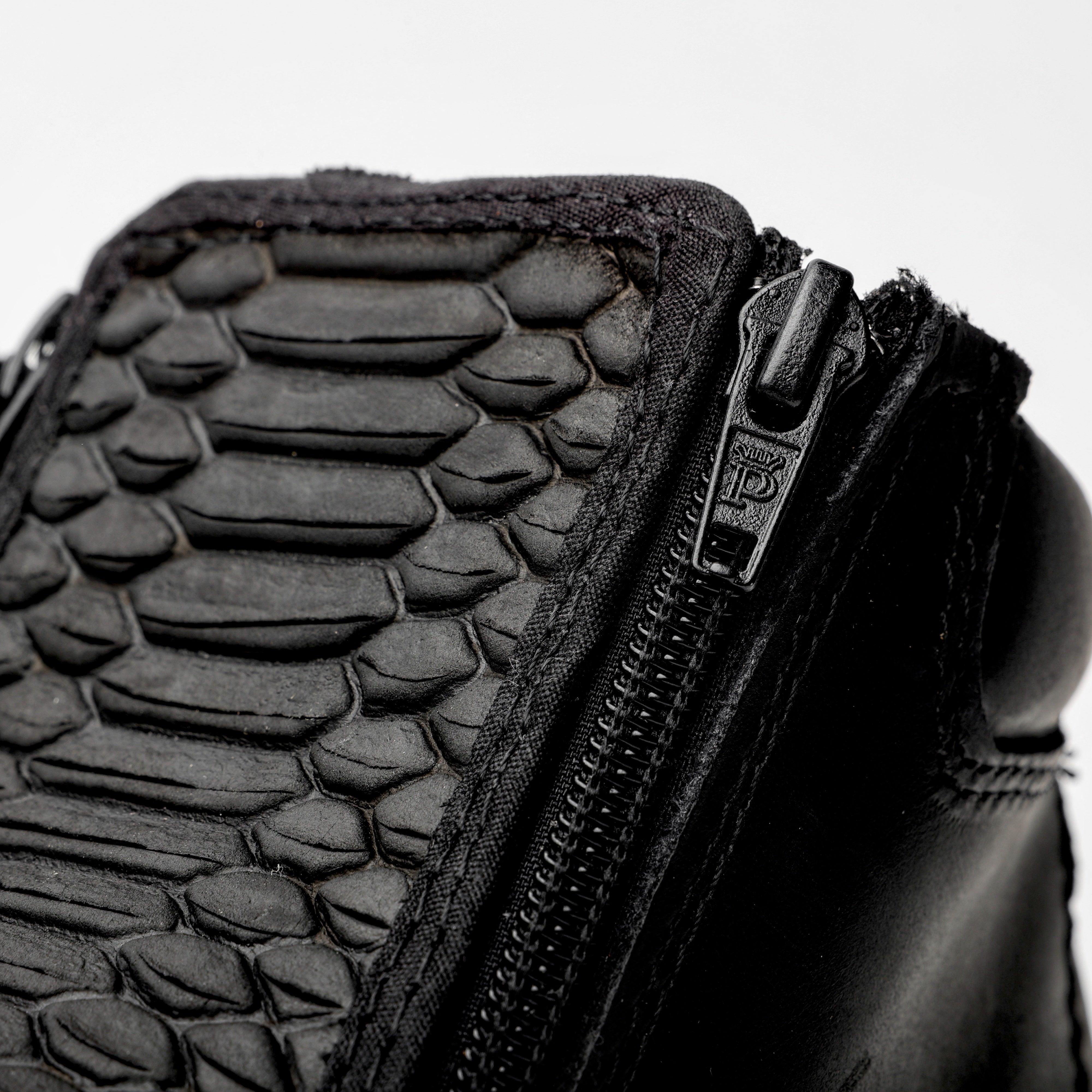 Matte Black Python Leather Botin With 3D Lightweight Soles - Square Toe