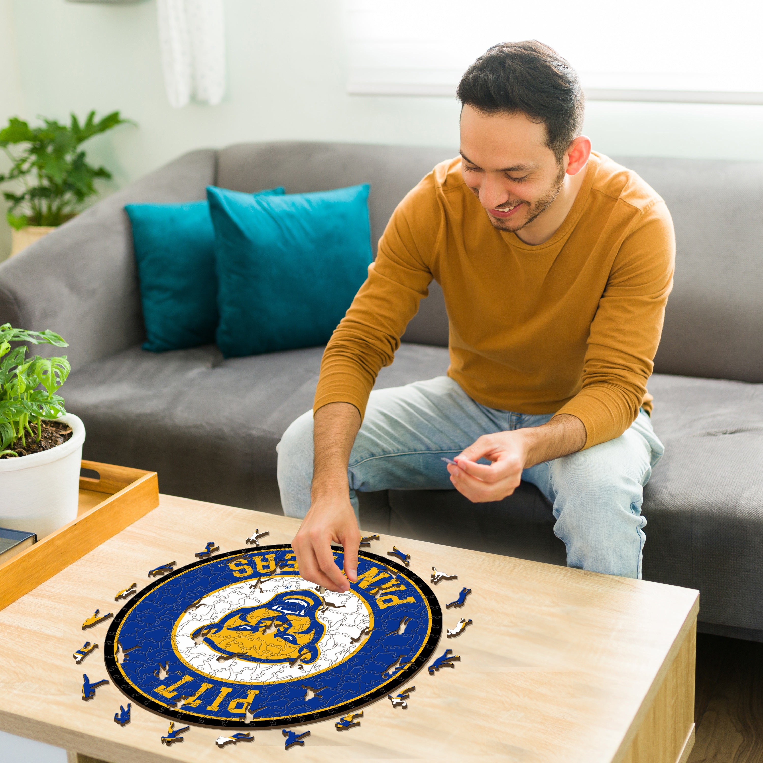 University of Pittsburgh - Wooden Puzzle