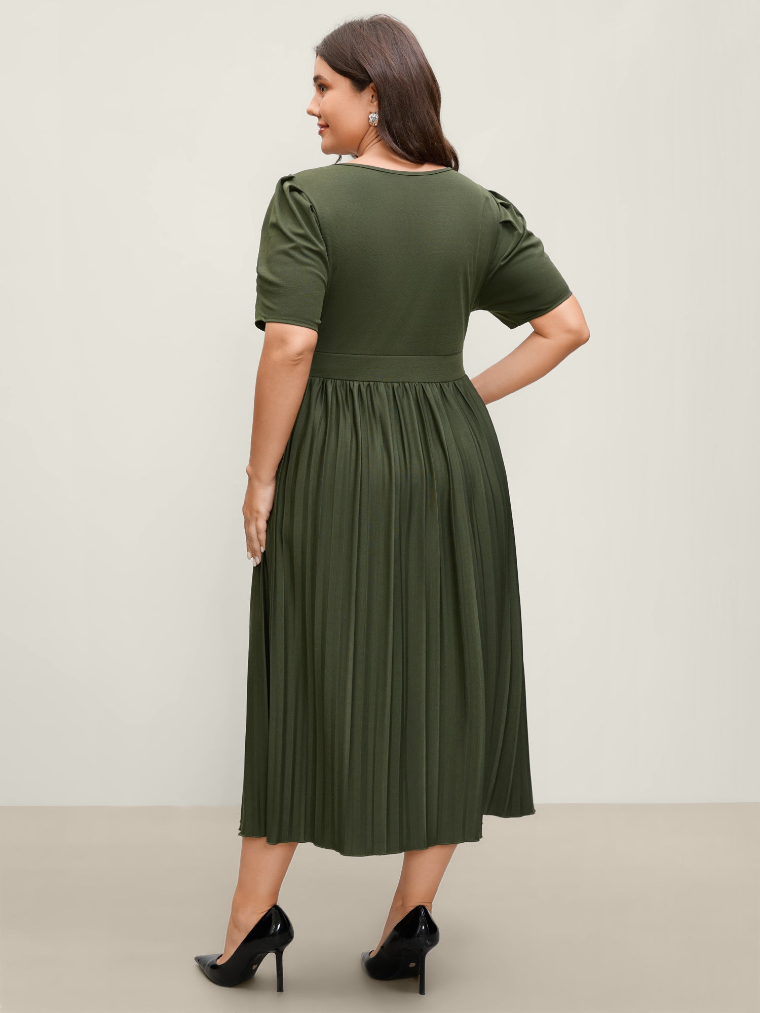 Pleated Skirt Triangular Waist Midi Dress
