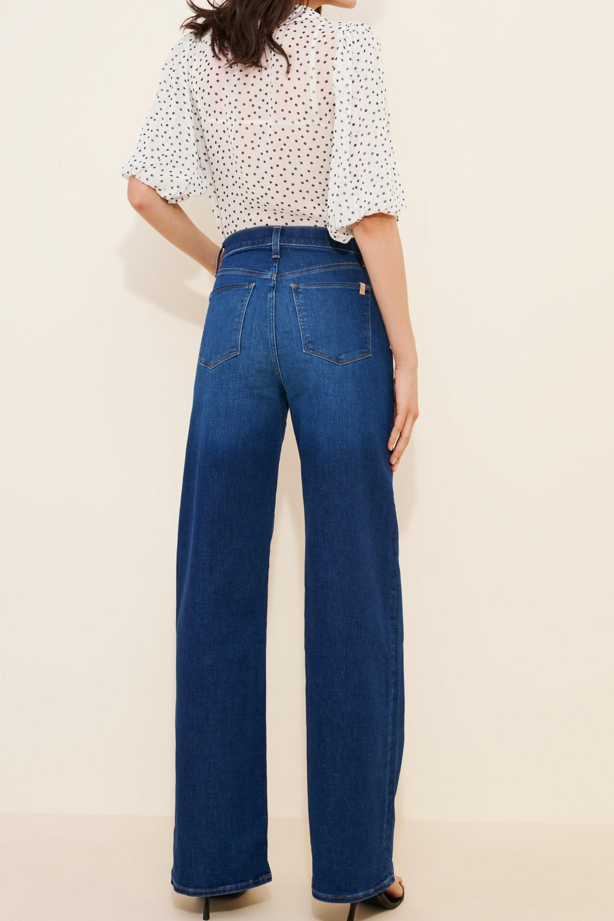 High-Rise Wide-Leg Relaxed Jeans