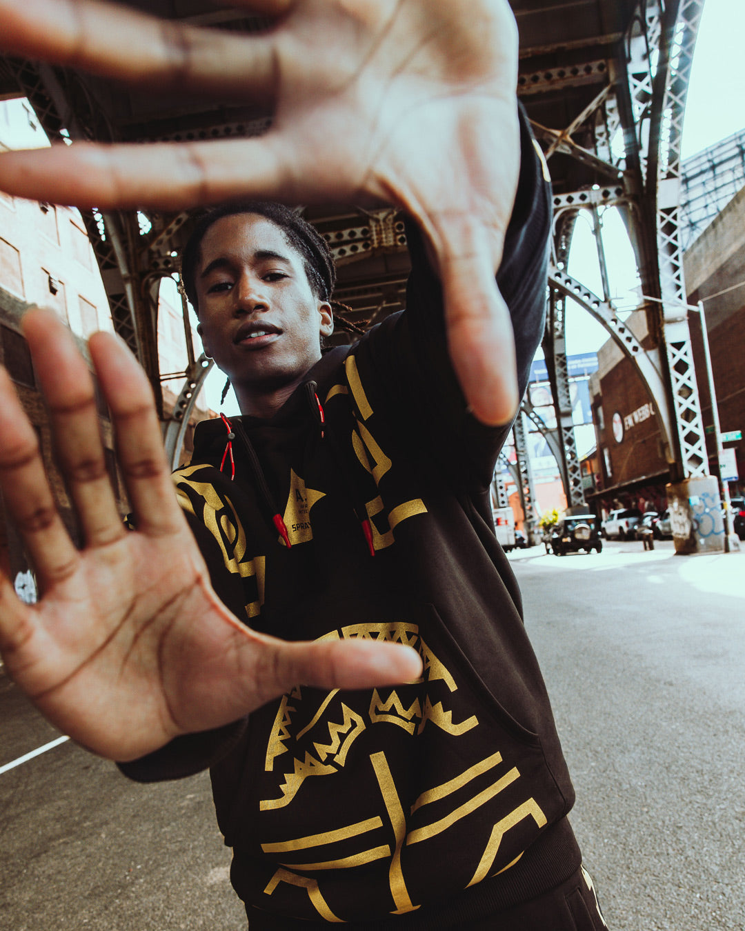 A.I.9 AFRICAN INTELLIGENCE PATH TO THE FUTURE II - SANDFLOWER COLLAB HOODY