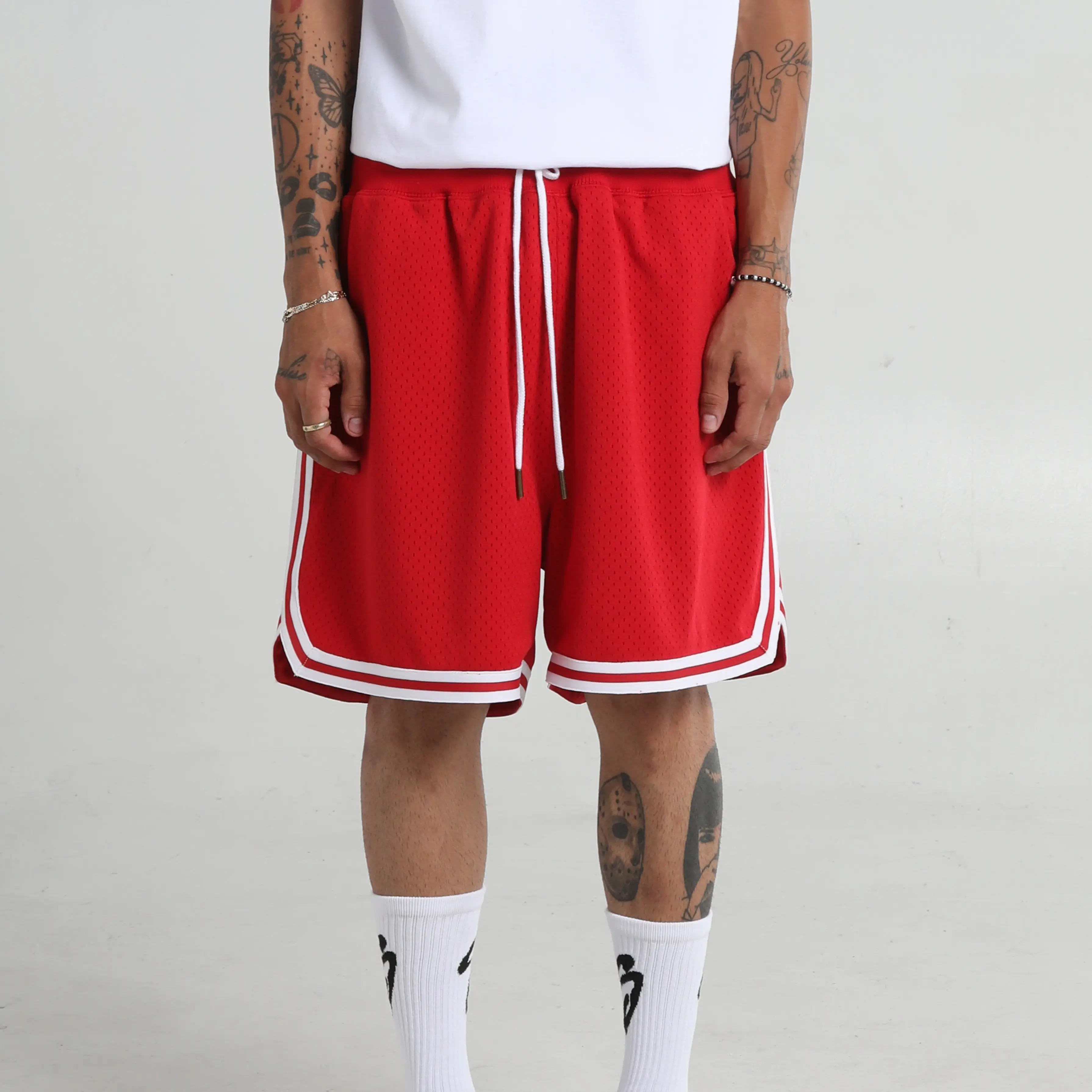 Retro Basketball Shorts – Tonal Ribbing, 3 Pockets, Wide Leg Opening