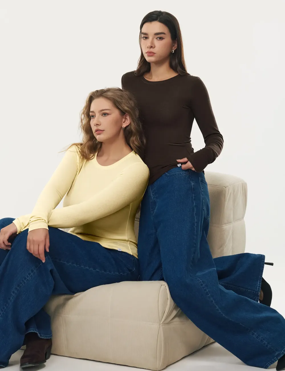 Women's Merino Wool Blend Long-Sleeved Crew Neck Top