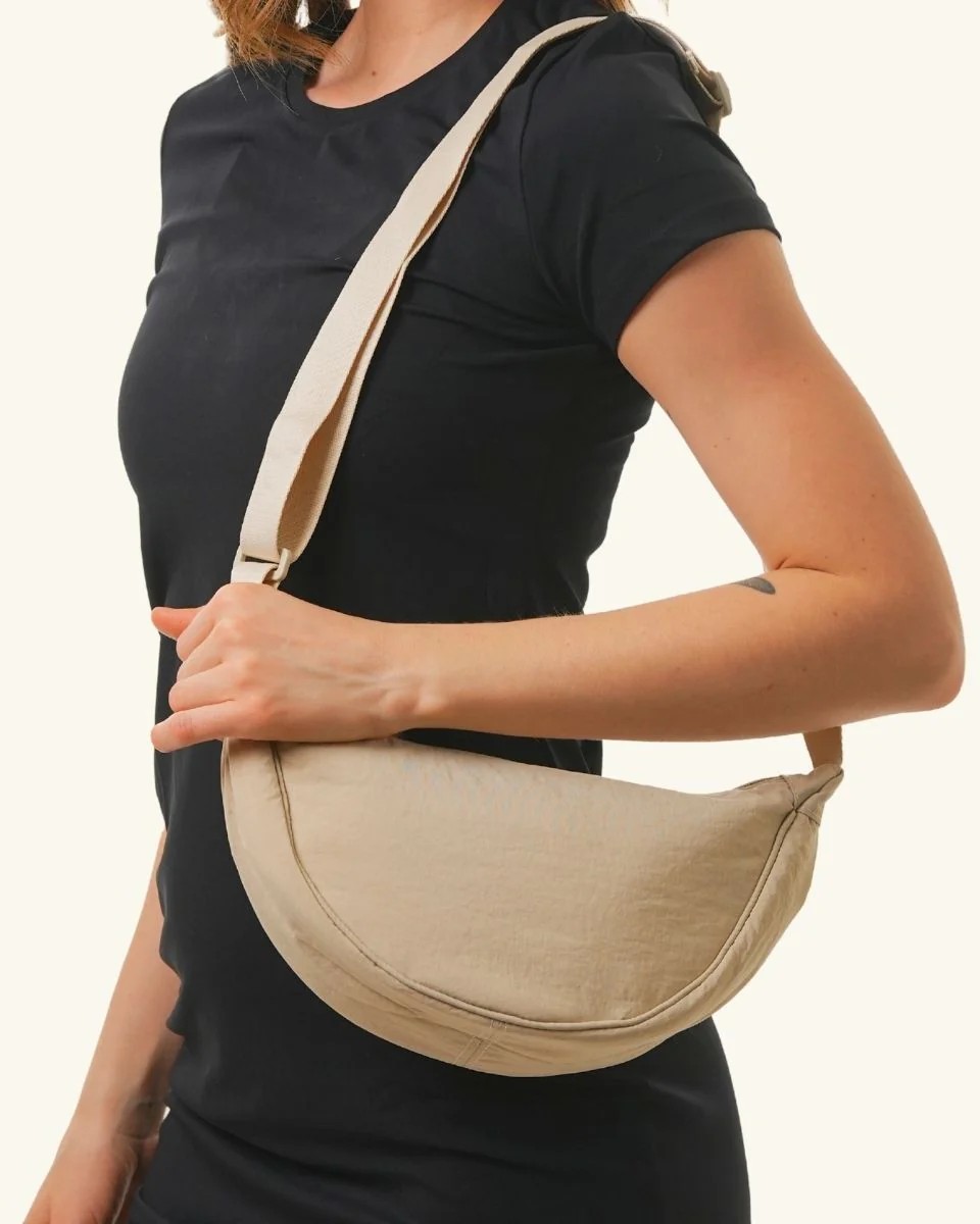 Women's Elegant & Stylish Handbag — Lightweight and Spacious
