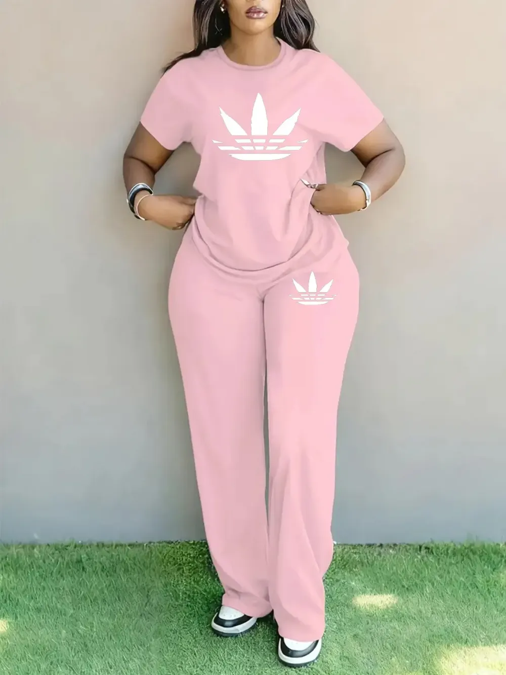 Plus-size women's spring/summer fashion printed round neck short-sleeved T-shirt and wide-leg pants two-piece set