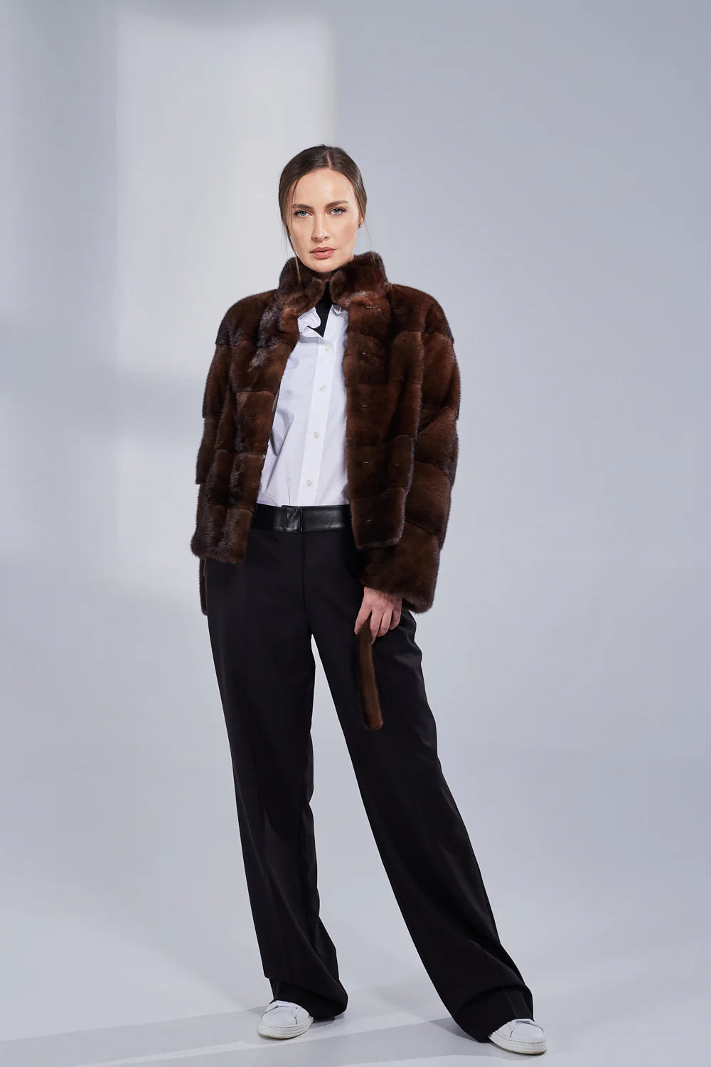 Haină din Blană Naturală de Vizon, cu Cordon, Femei, Chocolate 189