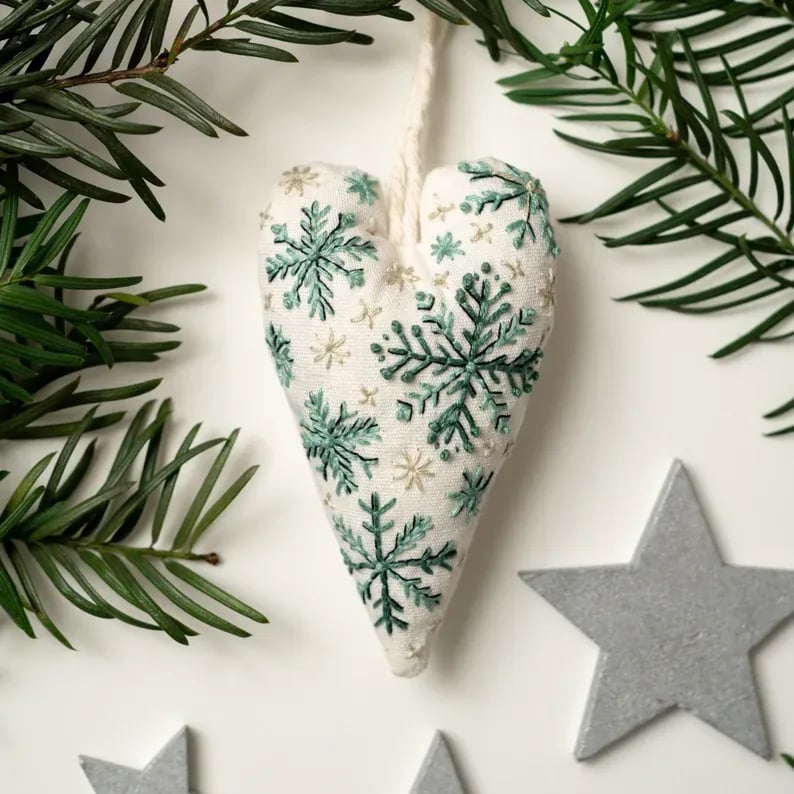 DIY Heart Shaped Hand Embroidered Christmas DIY material kit