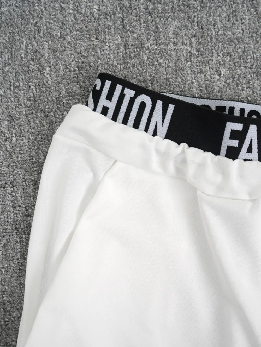 Hot-girl Style Contrast Binding Short Top and Letter Tape Wide Leg Pants, Women's Black & White Two-piece Set