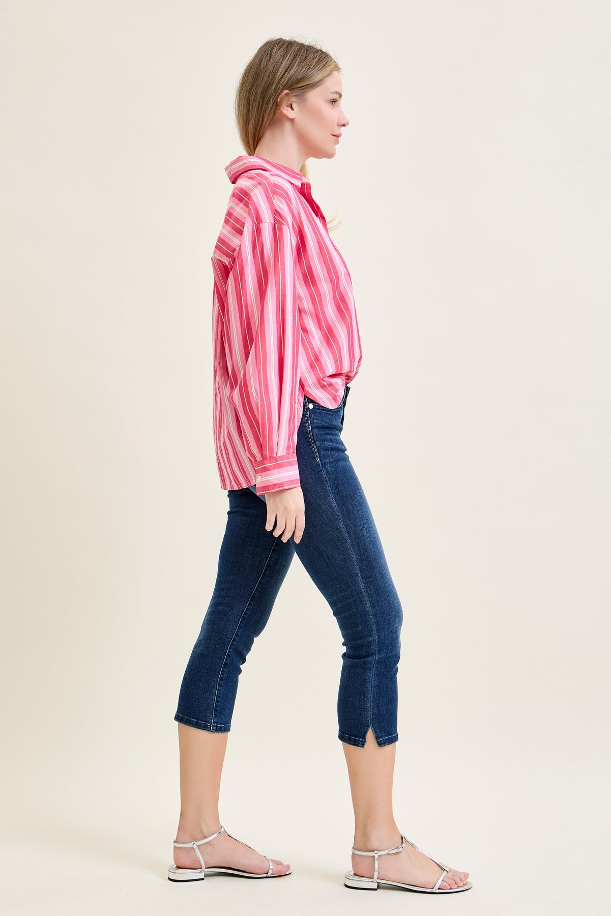 Helen Mid Rise Sleek & Chic Side-Slit Capris